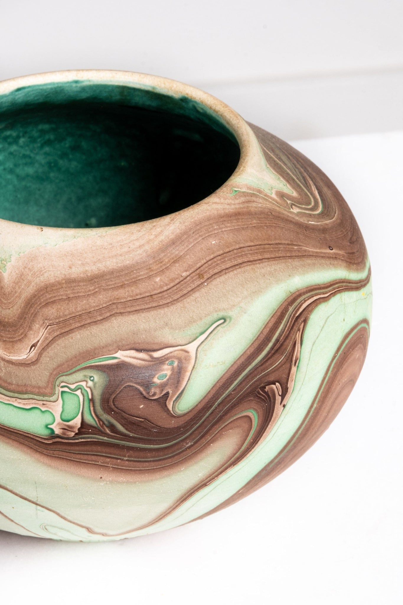 Vintage Nemadji Swirl Pottery Vessel, Brown and Green | Bonne Choice