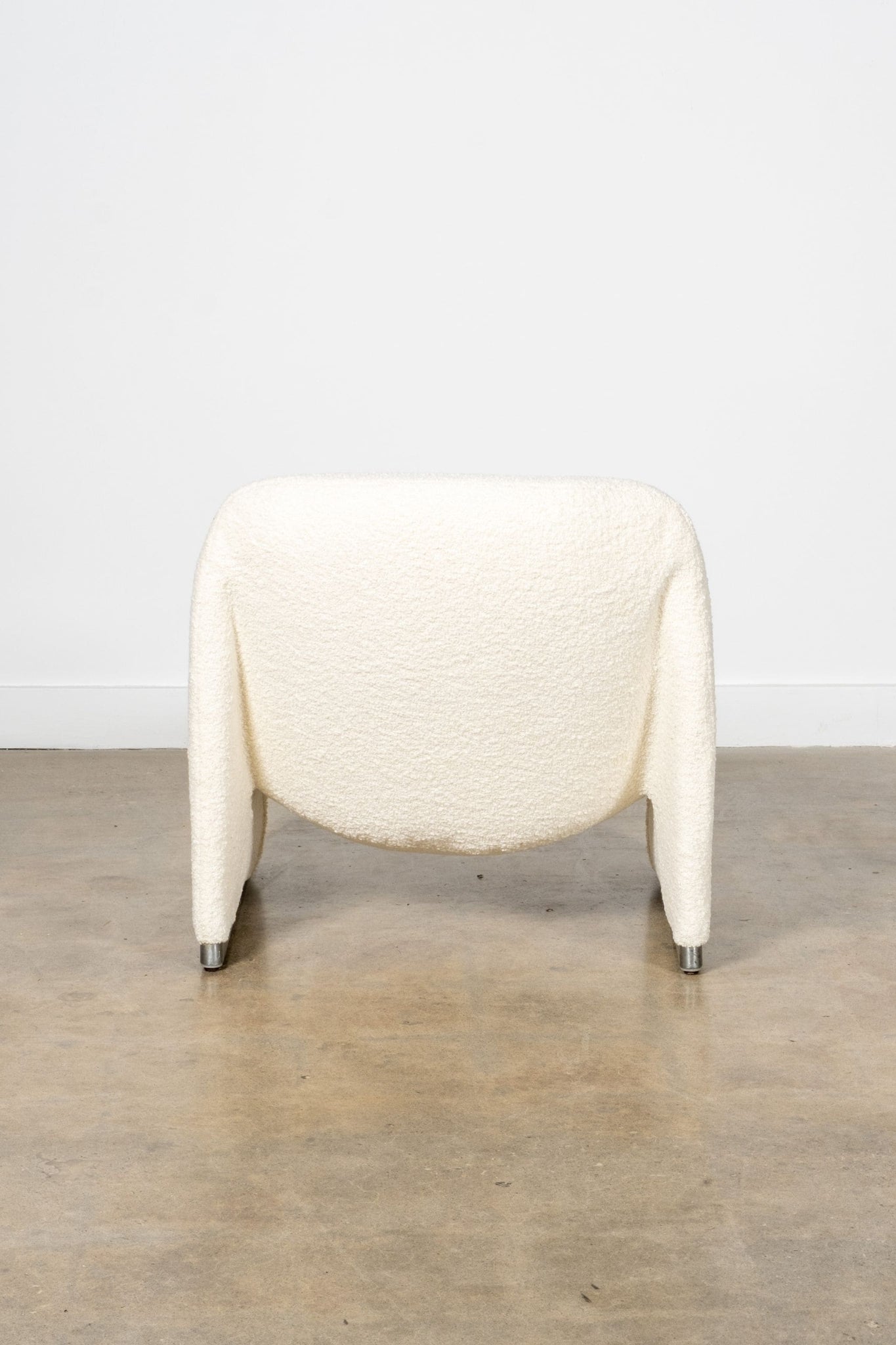 Artifort Newly Upholstered Alky Chair, Cream Boucle by Giancarlo Piretti | Bonne Choice