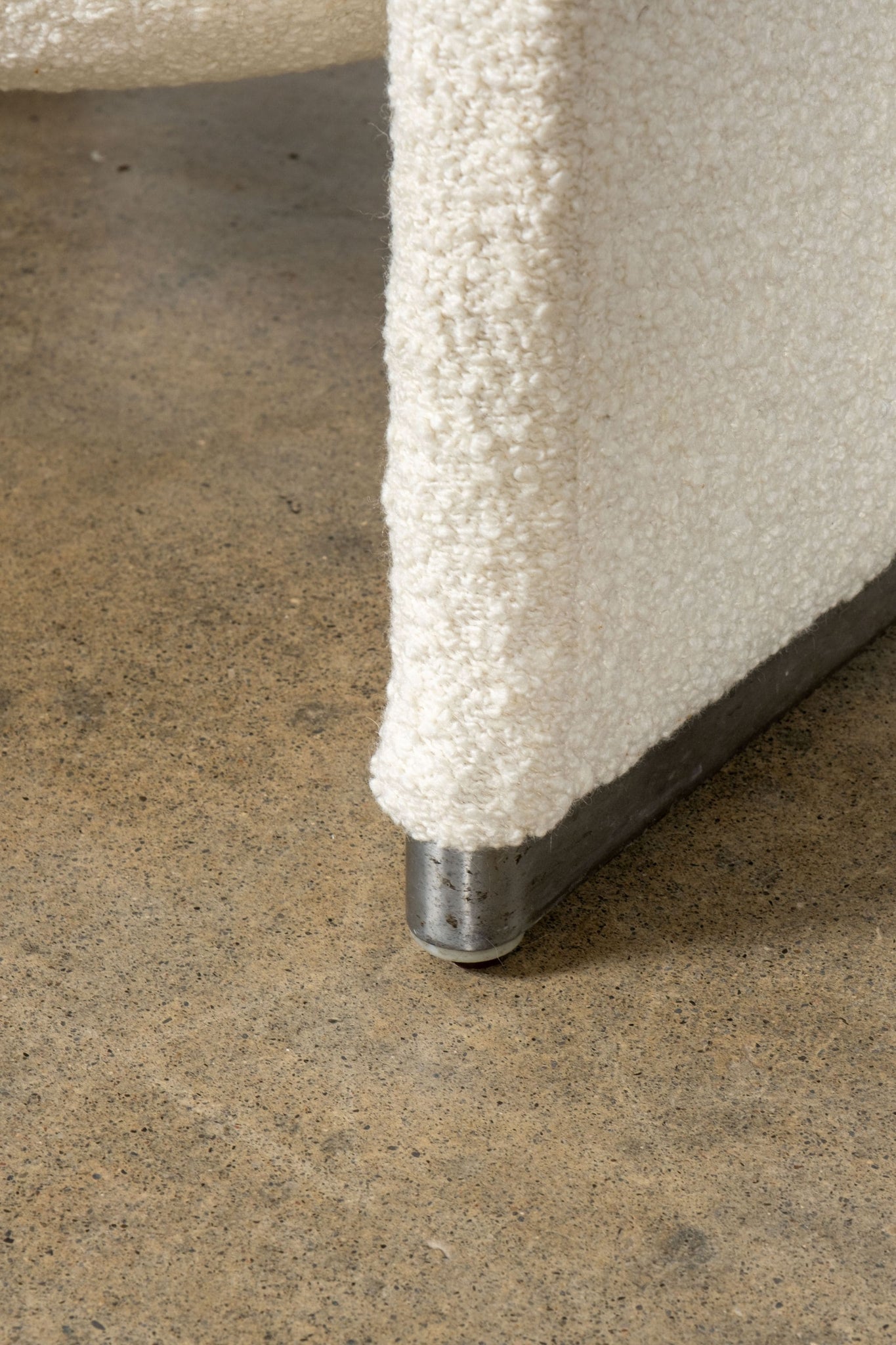 Artifort Newly Upholstered Alky Chair, Cream Boucle by Giancarlo Piretti | Bonne Choice