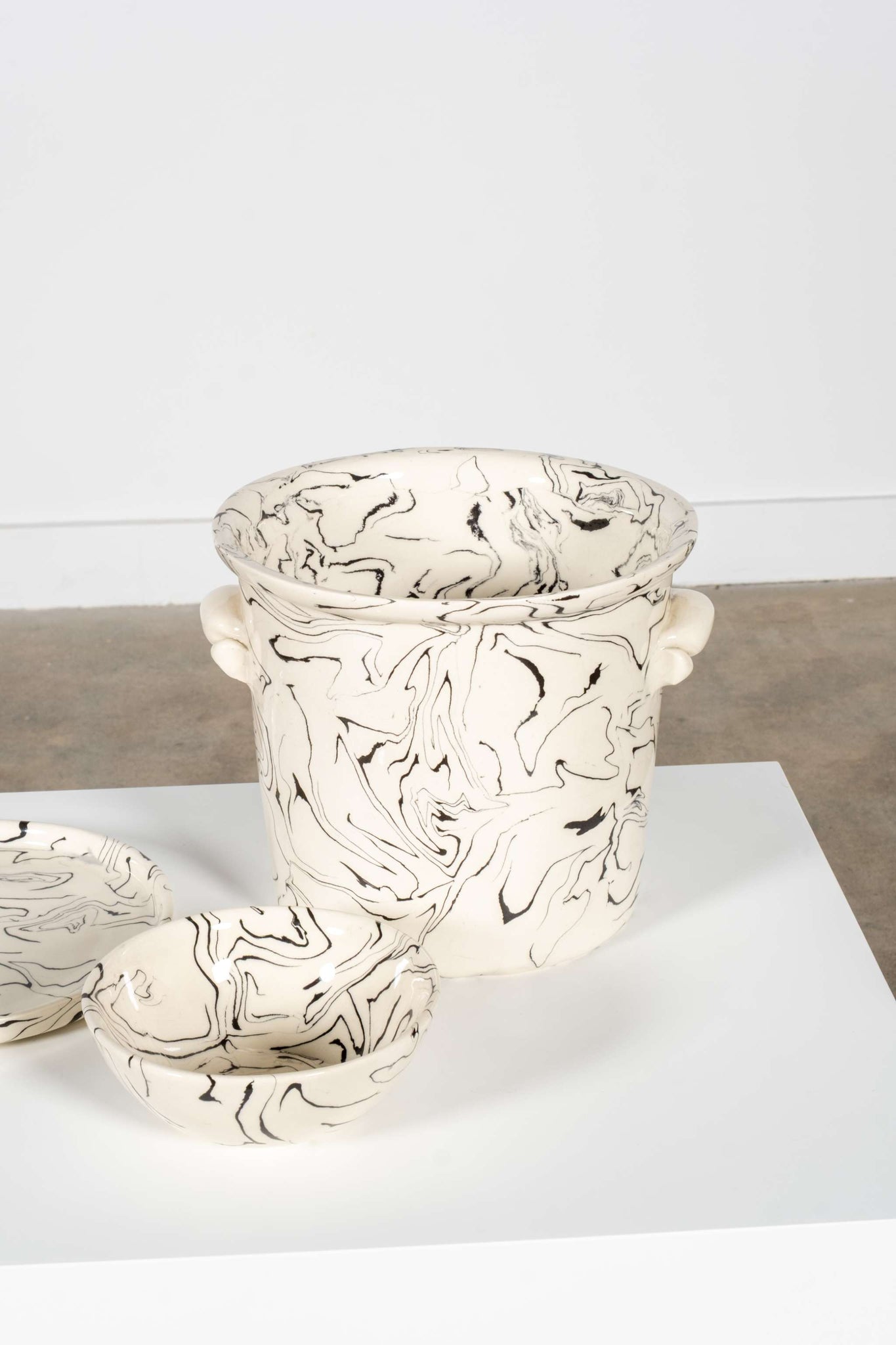 Nina Ceramic Ice Bucket