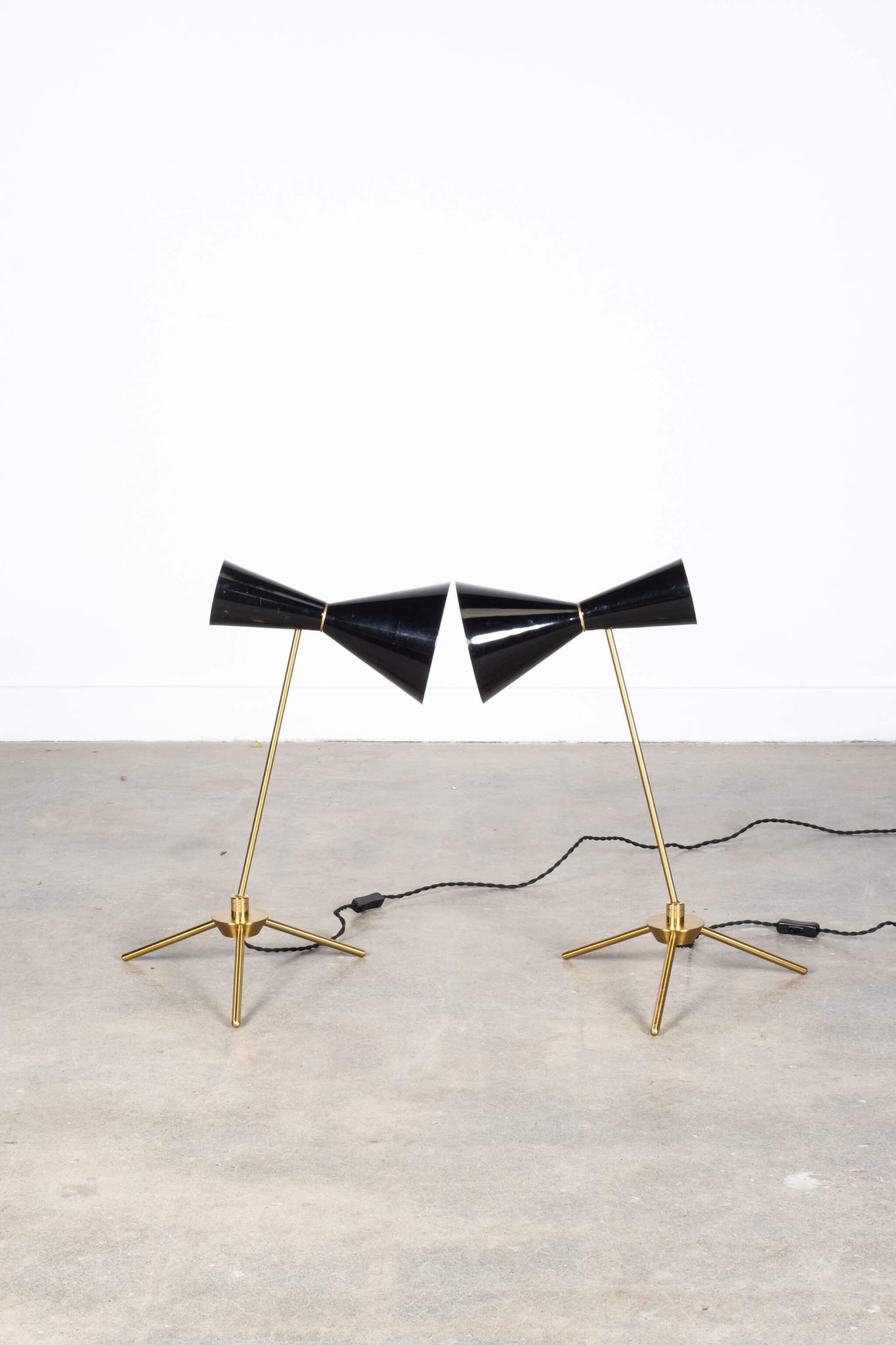 Pair of Mid-Century Tilting Tripod Lamps | Bonne Choice