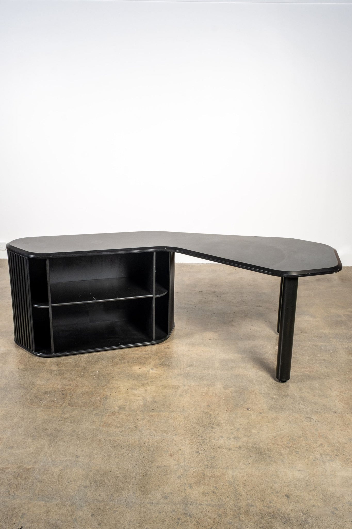 Pastoe, Desk (Black) by Aldo van den Nieuwelaar | Bonne Choice