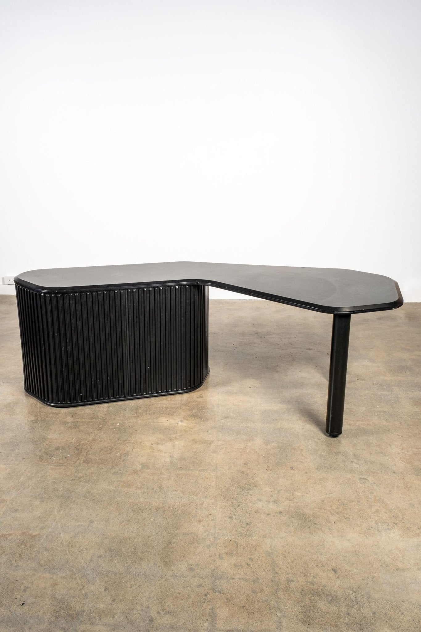 Pastoe, Desk (Black) by Aldo van den Nieuwelaar | Bonne Choice