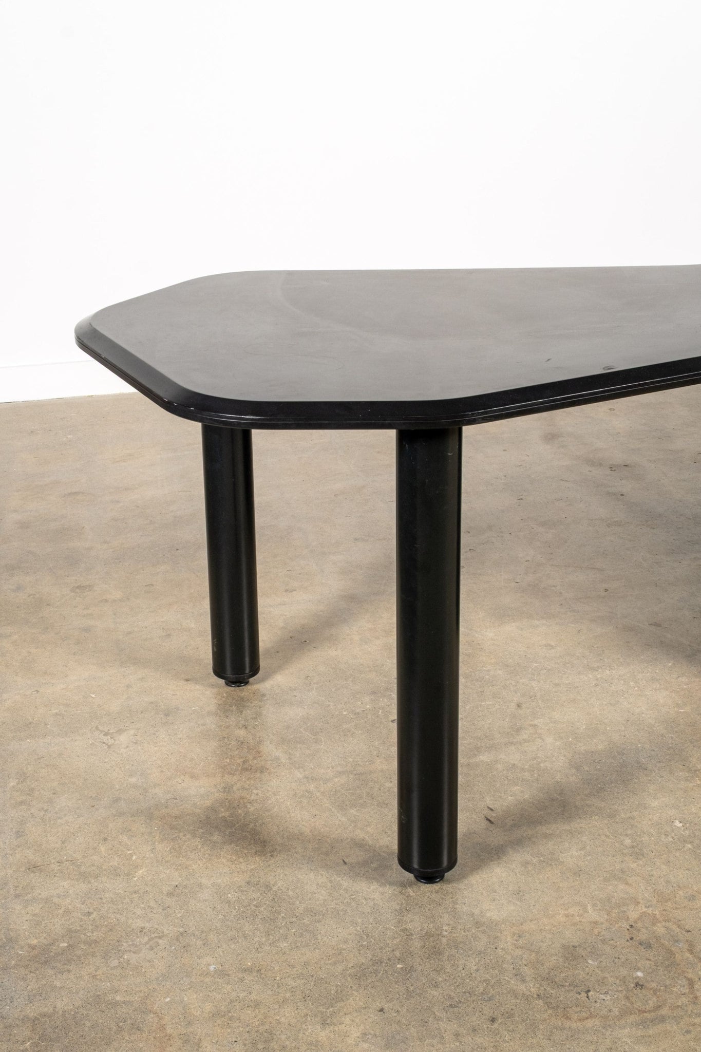 Pastoe, Desk (Black) by Aldo van den Nieuwelaar | Bonne Choice