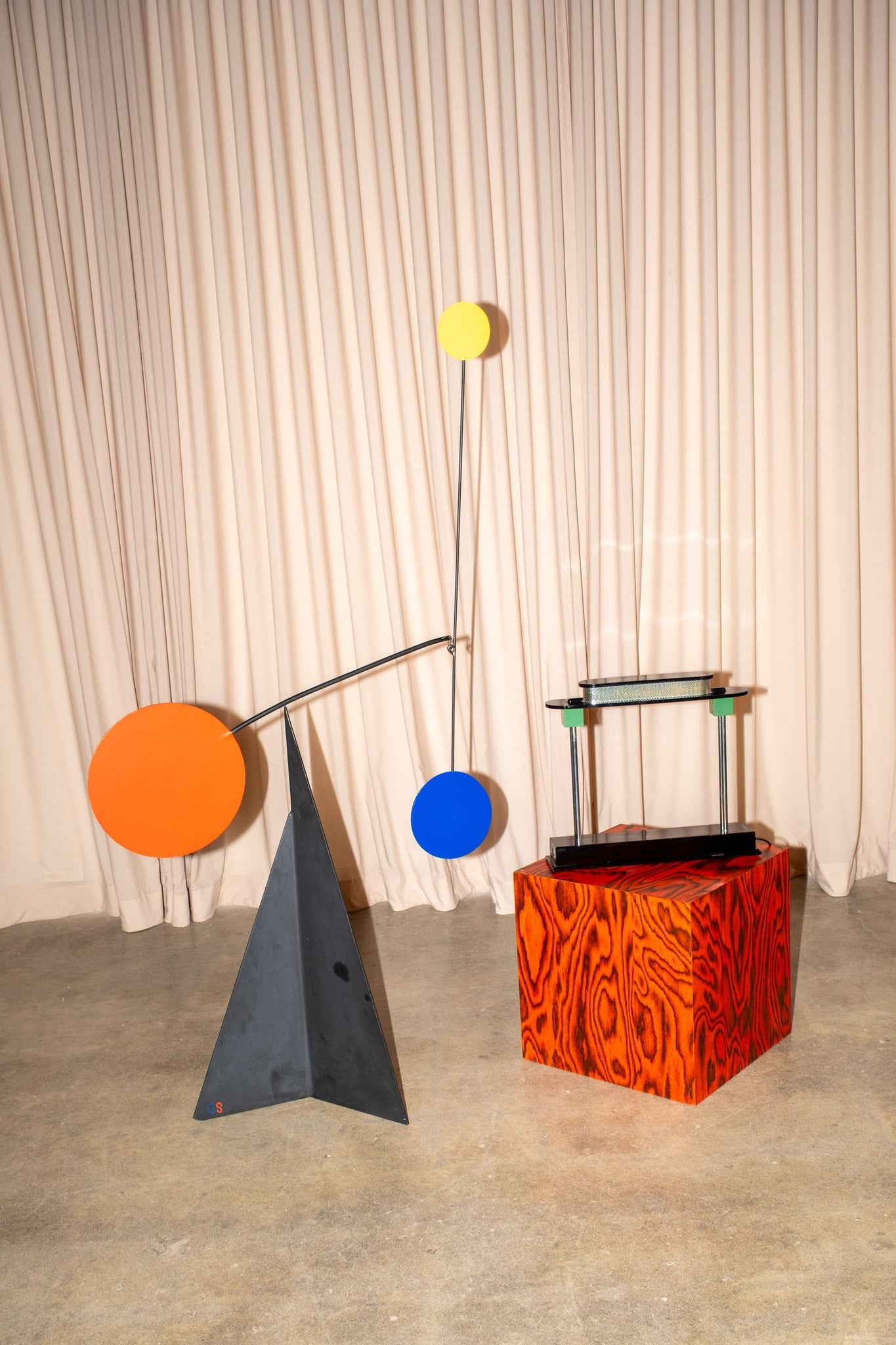 Artemide Pausania Bankers Lamp by Ettore Sottsass | Bonne Choice
