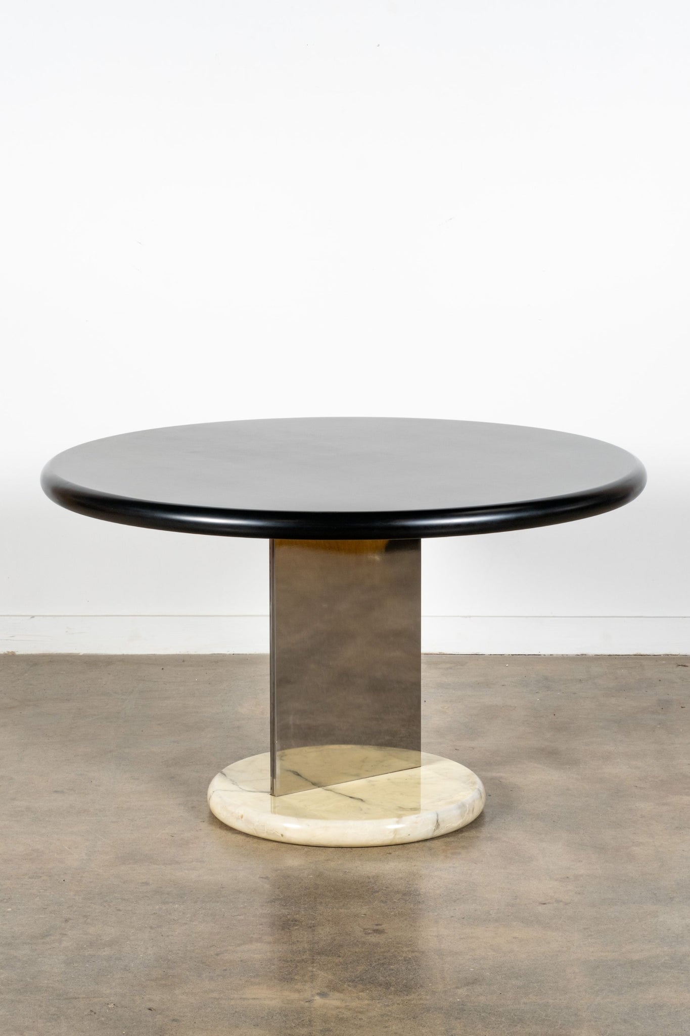 Pedestal Dining Table | Bonne Choice