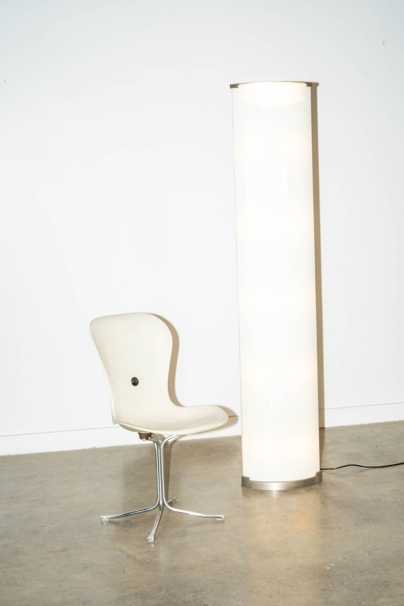 "Pirellone" Floor Lamp | Bonne Choice