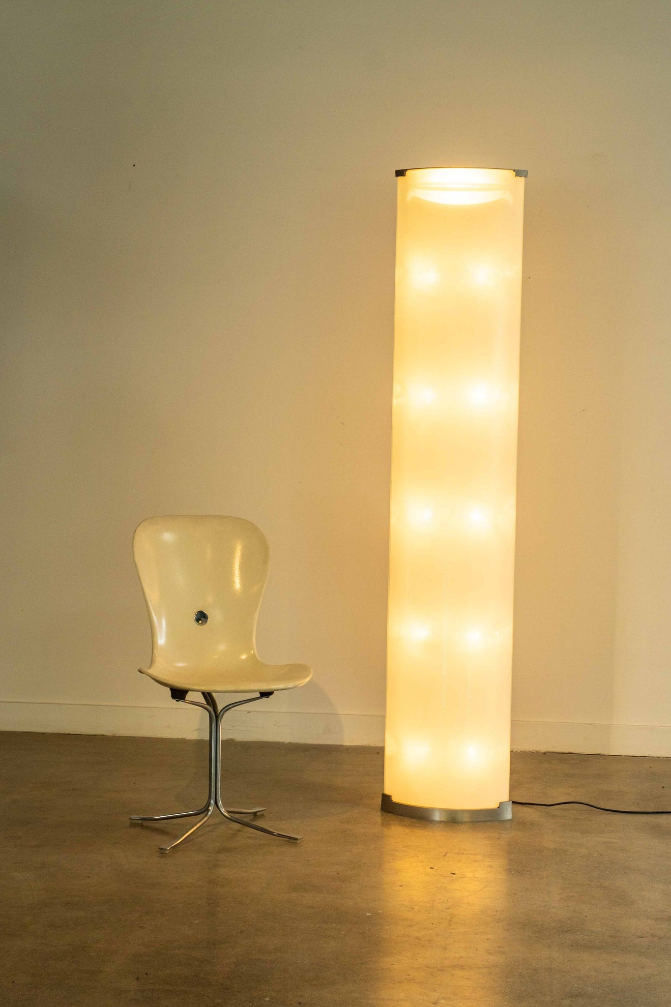 "Pirellone" Floor Lamp | Bonne Choice