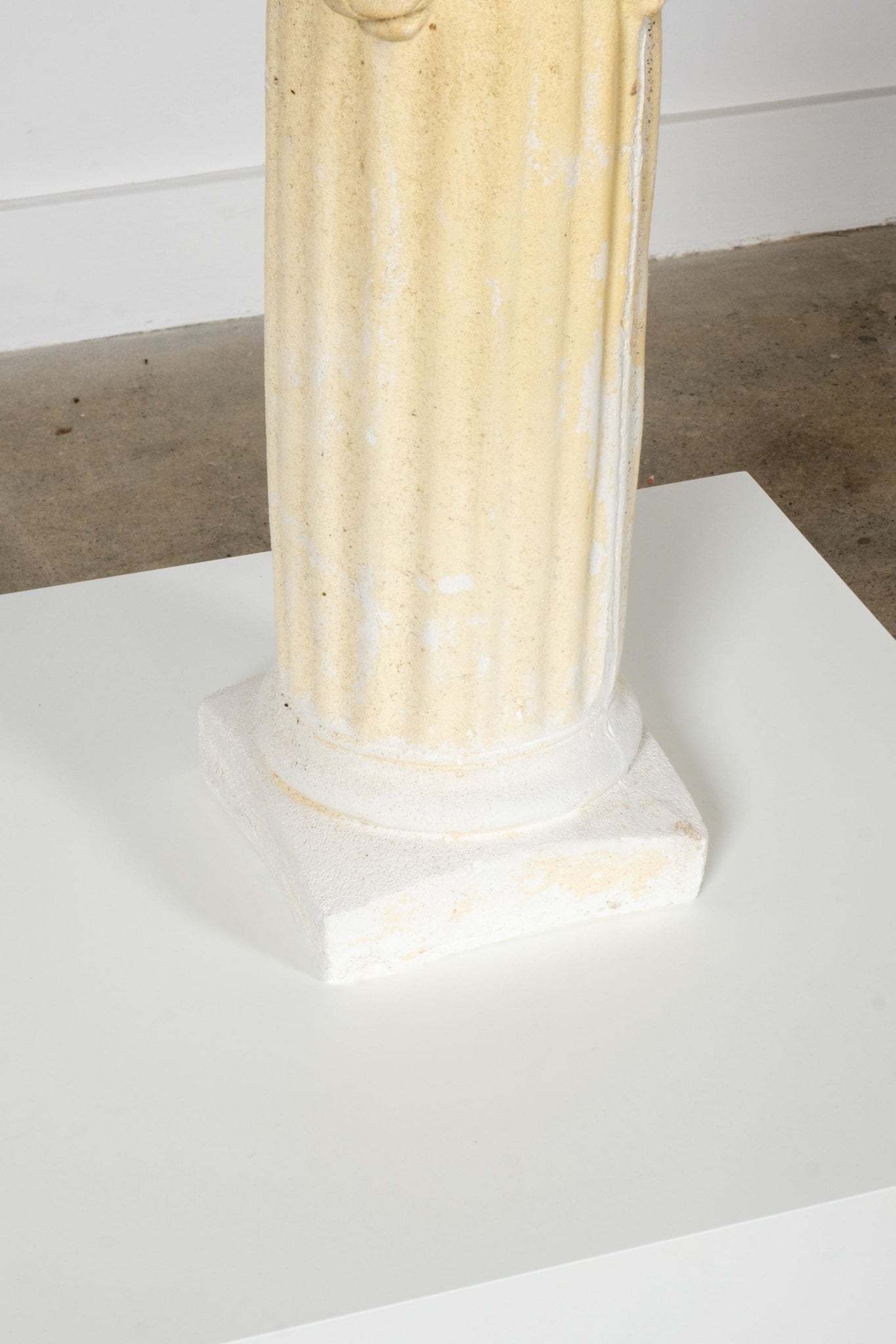 Plaster Tabletop Column, Tall 1 | Bonne Choice