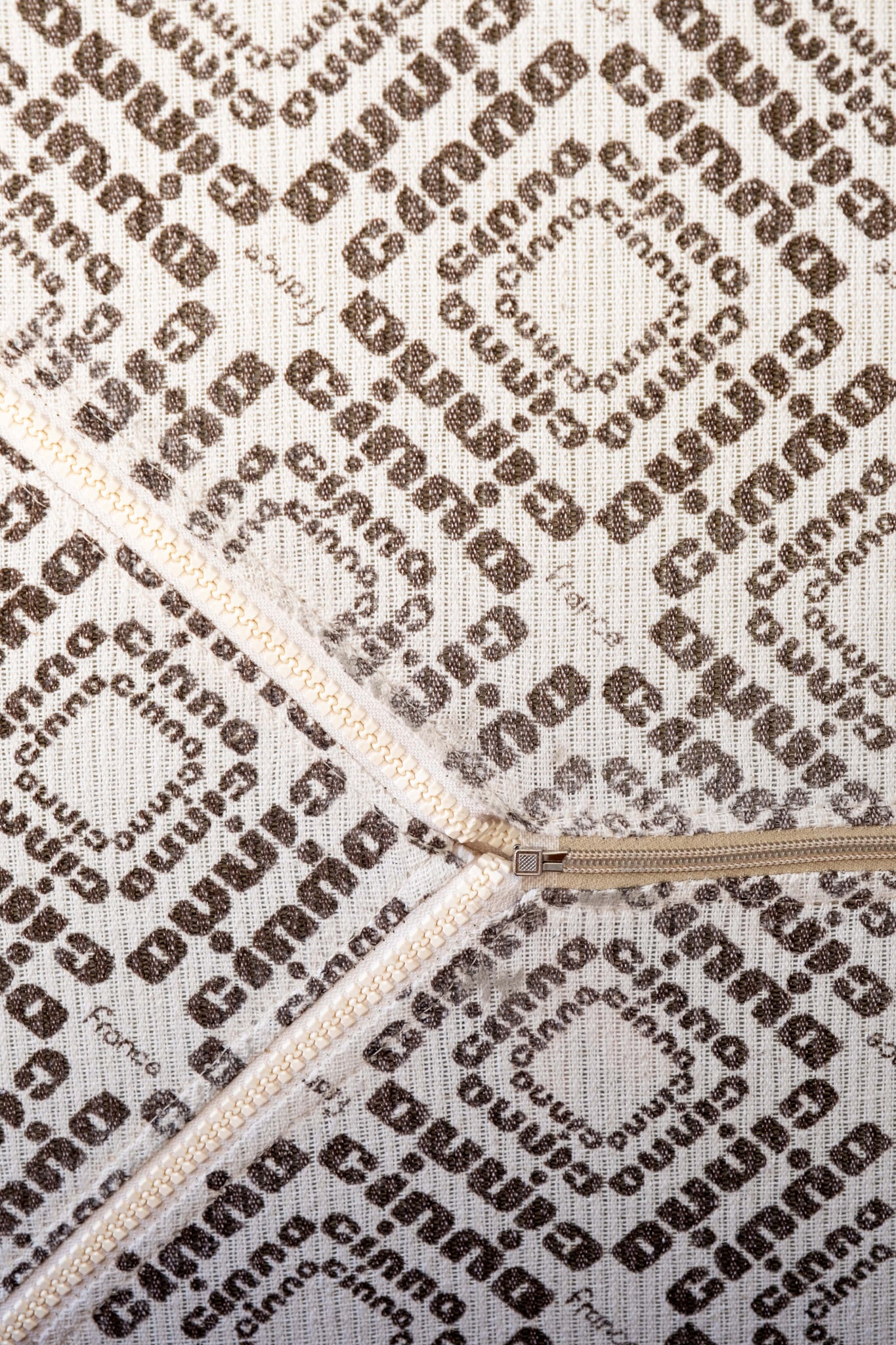Vintage Cream Cinna Ligne Roset Plumy Sofa, designer lining