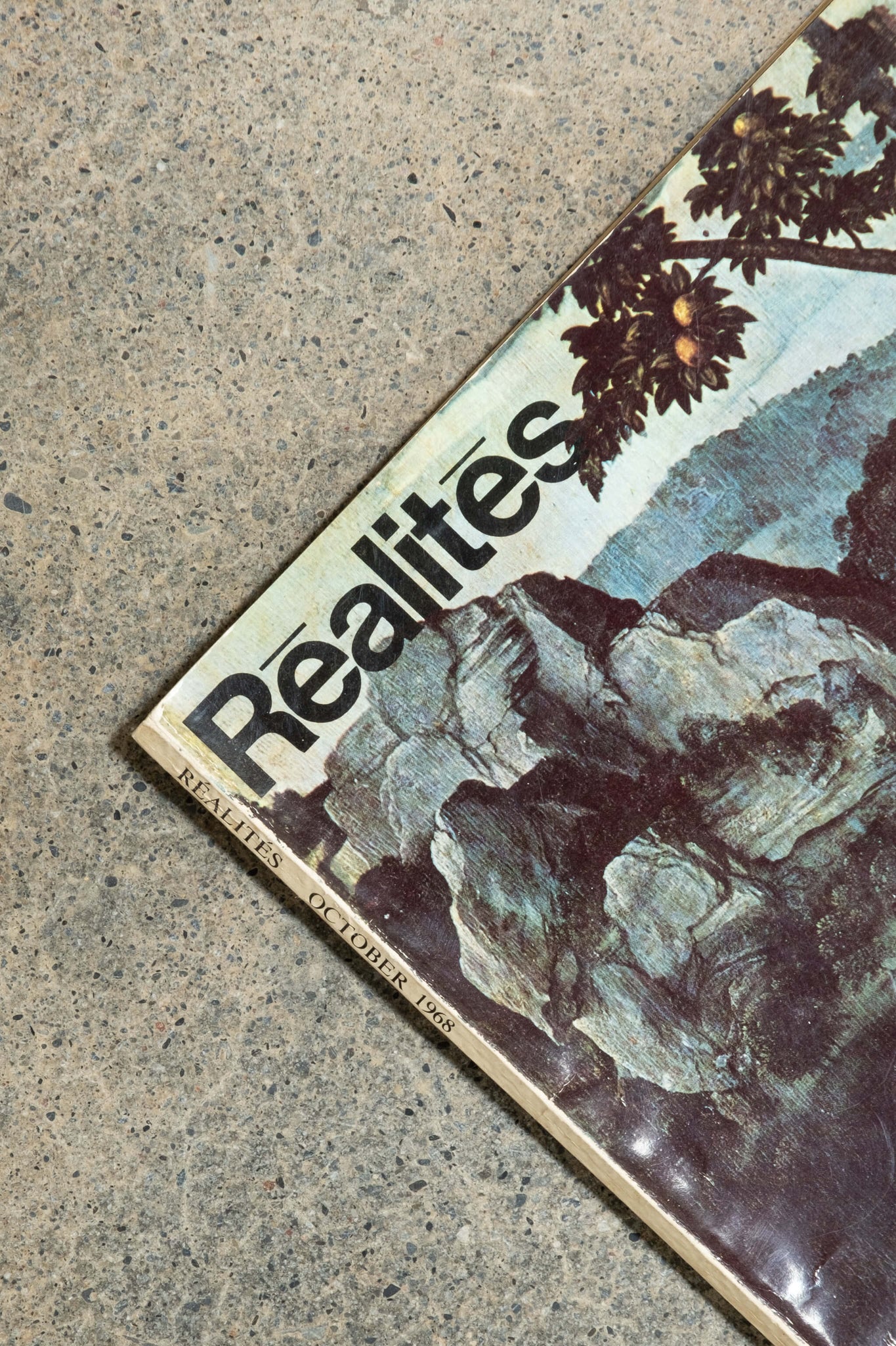 Realites Magazine - October 1968, close up