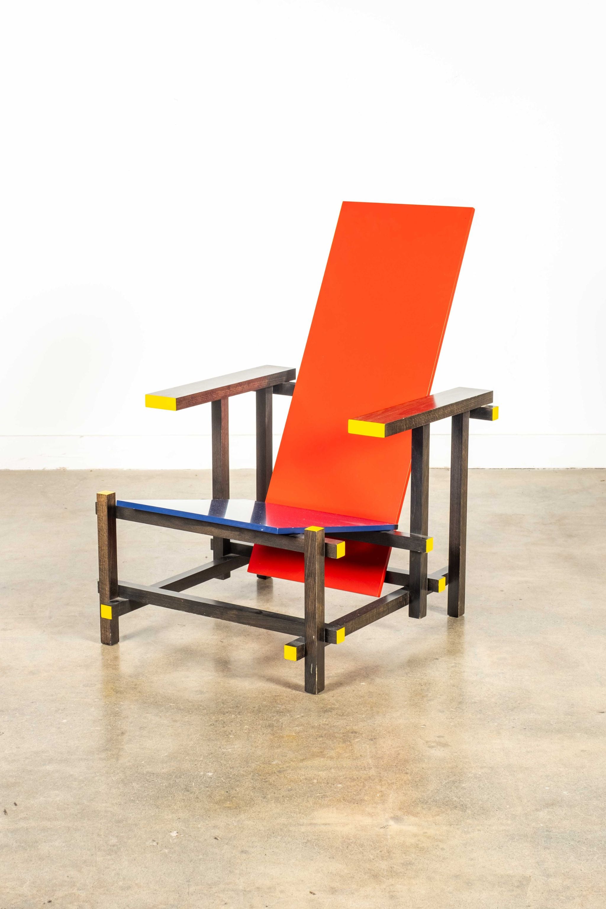 Red and Blue Chair | Bonne Choice