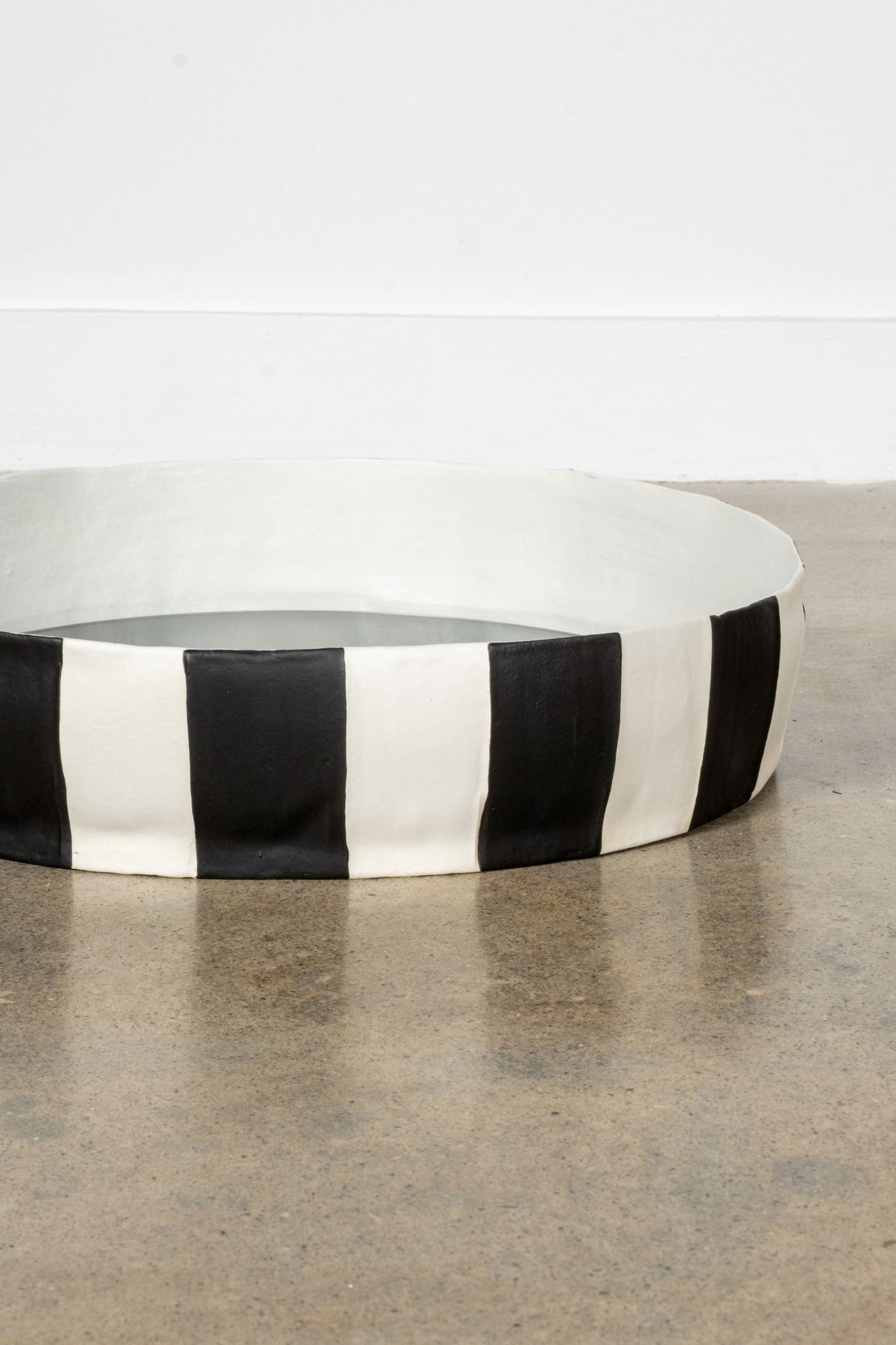 Reflections Ninfea 40 Nova Circo Wall Mirror, Black + White by Paronetto Paola | Bonne Choice