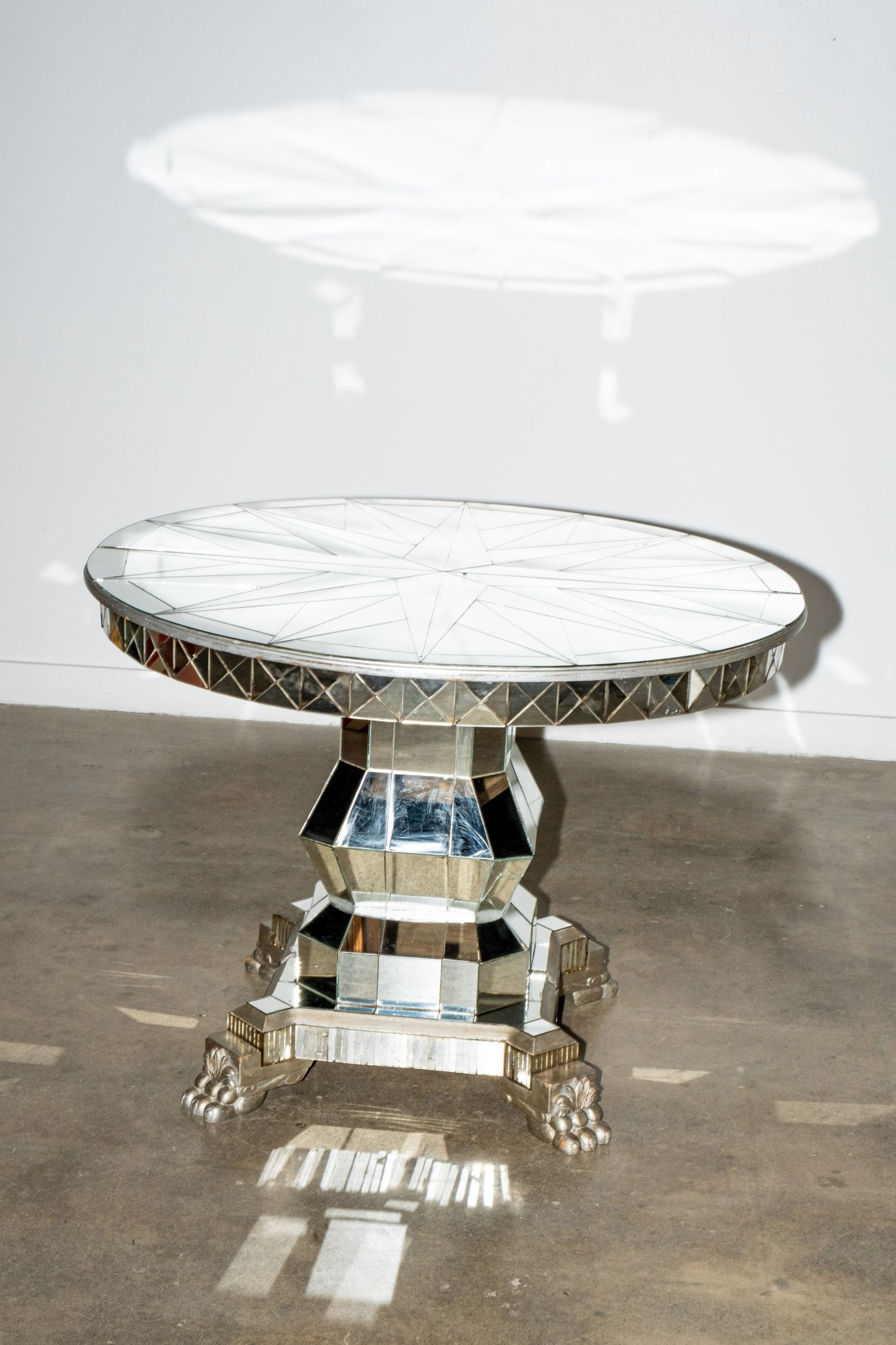 Round Mirrored Entry/Dining Table | Bonne Choice