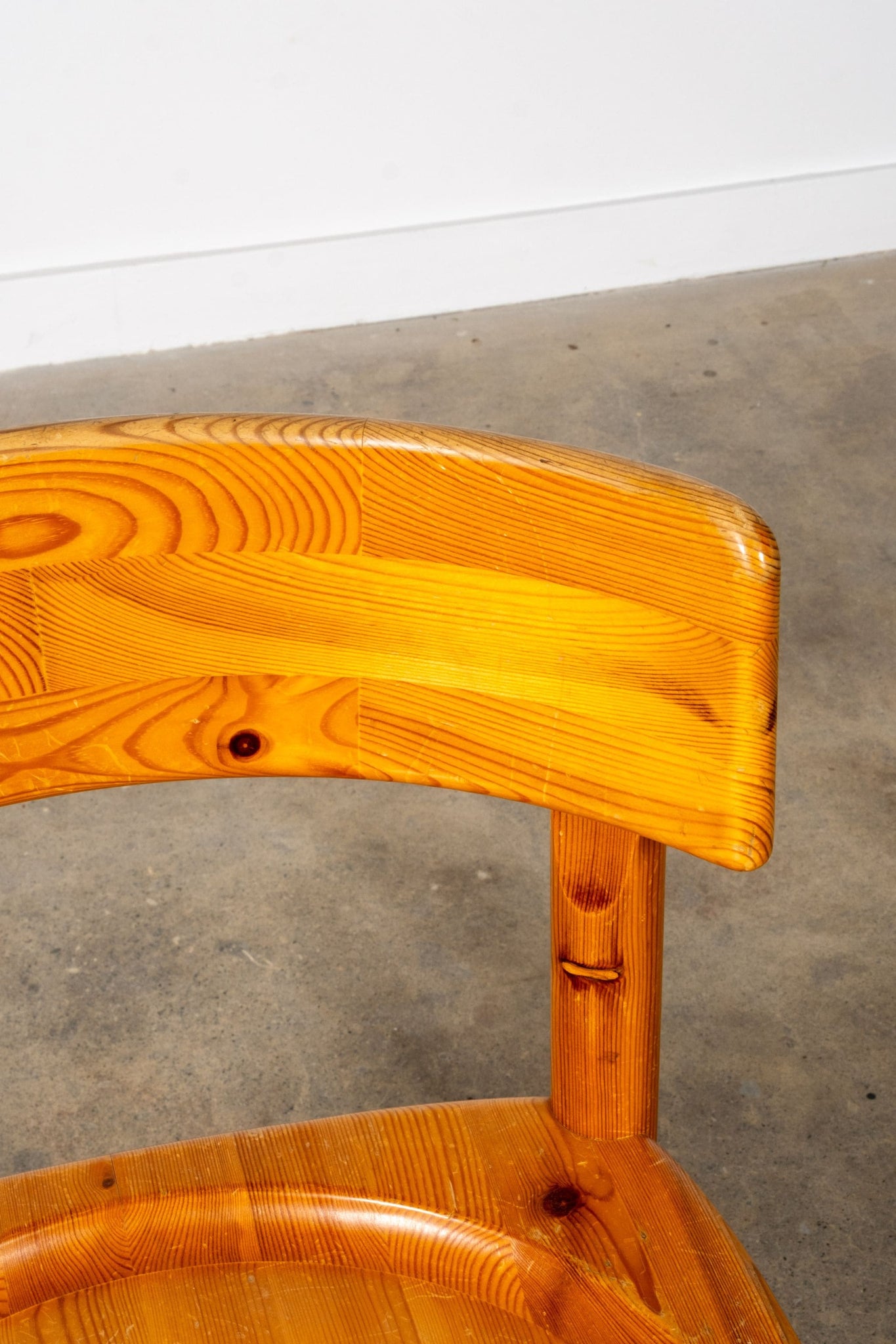 Vintage Set of 6 Pine Chairs | Bonne Choice
