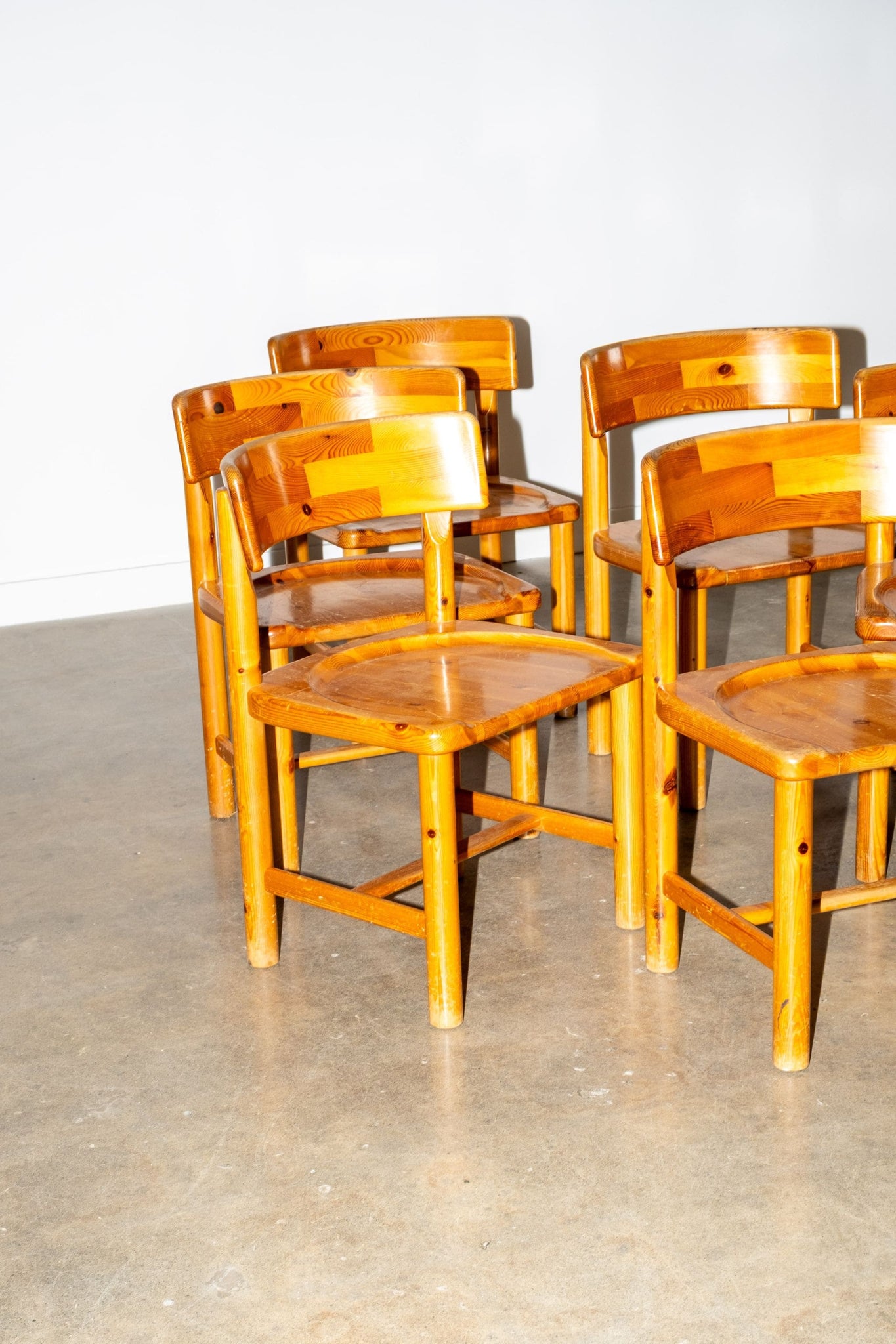 Vintage Set of 6 Pine Chairs | Bonne Choice