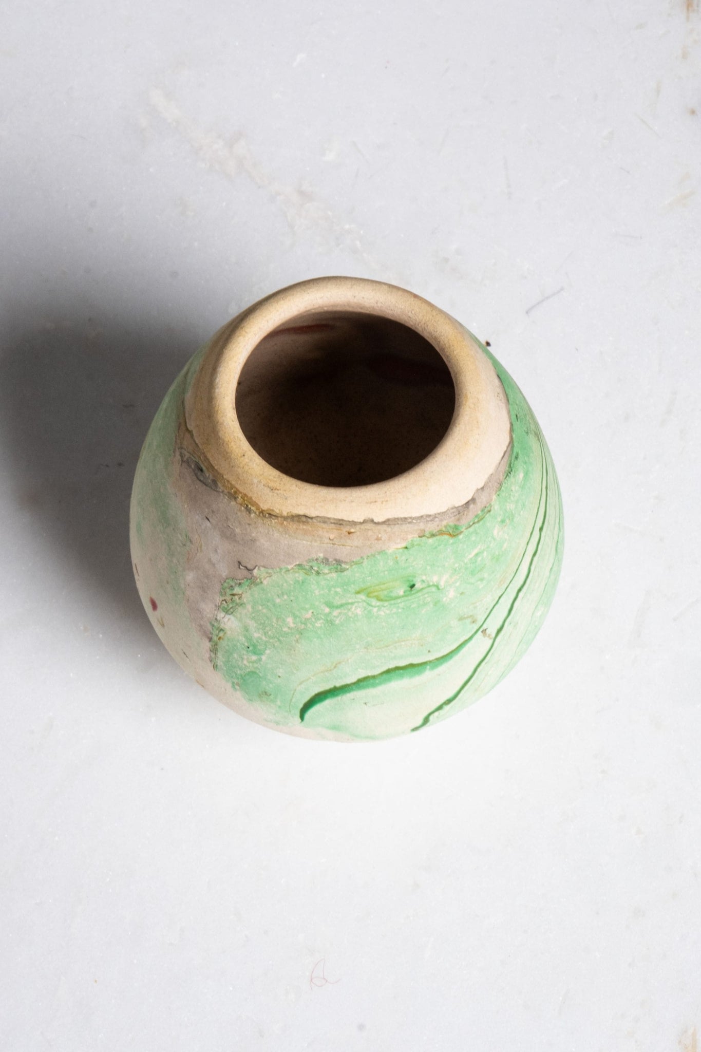 Vintage Small Swirl Pottery Vessel, Marbled Green | Bonne Choice