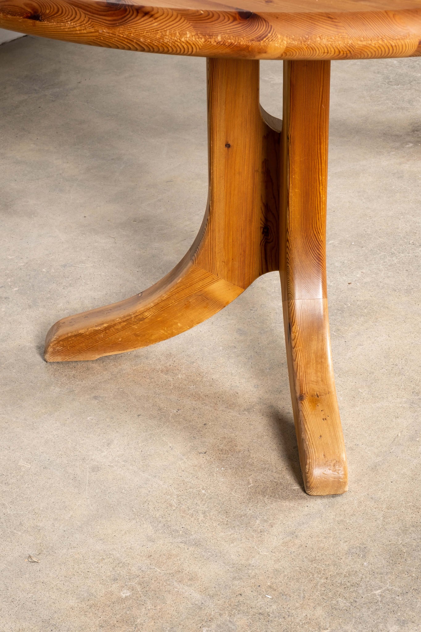 Vintage 1970s Solid Pine Extendable Dining Table, table base detail