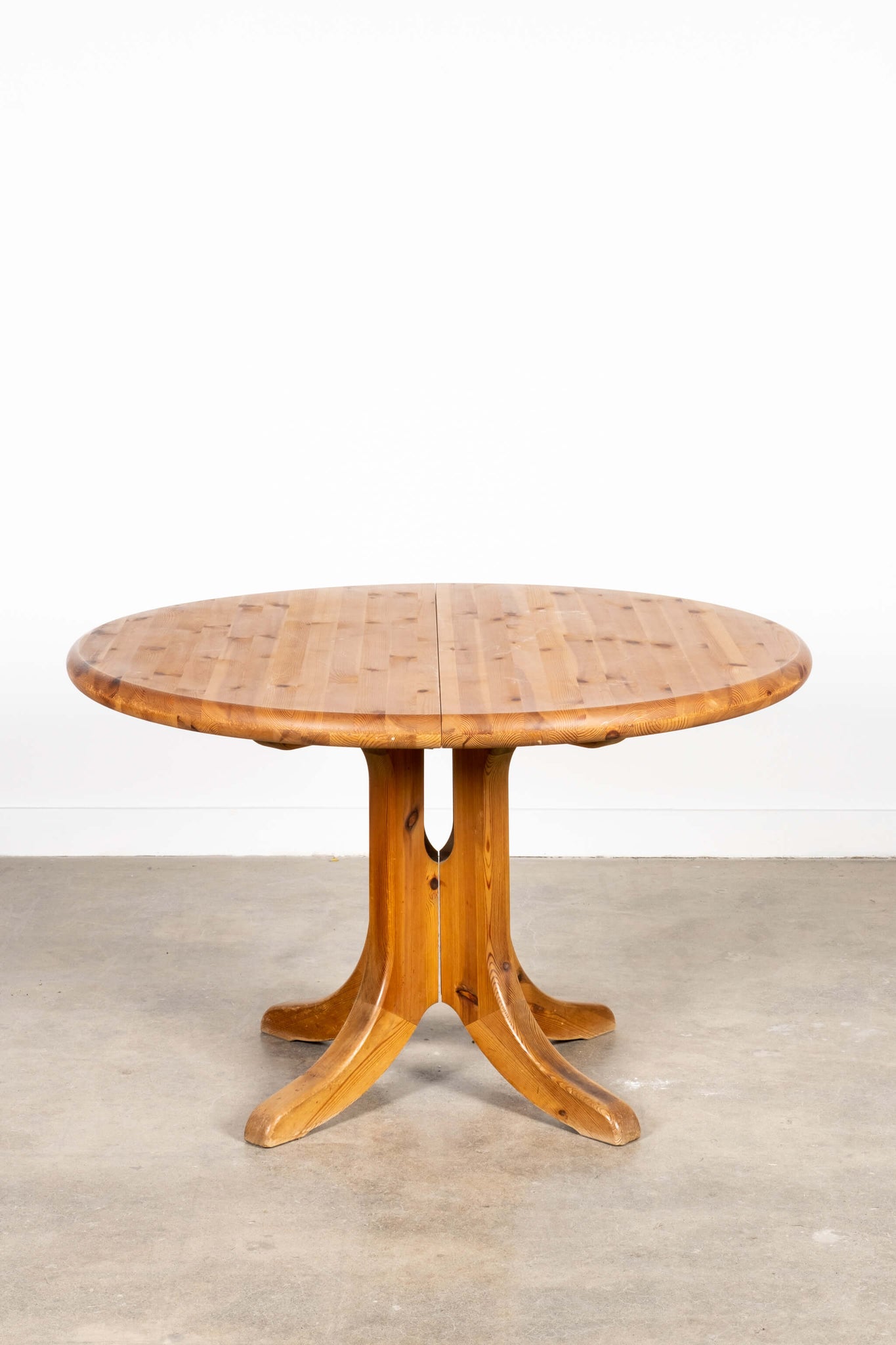 Vintage 1970s Solid Pine Extendable Dining Table, shown without leaves