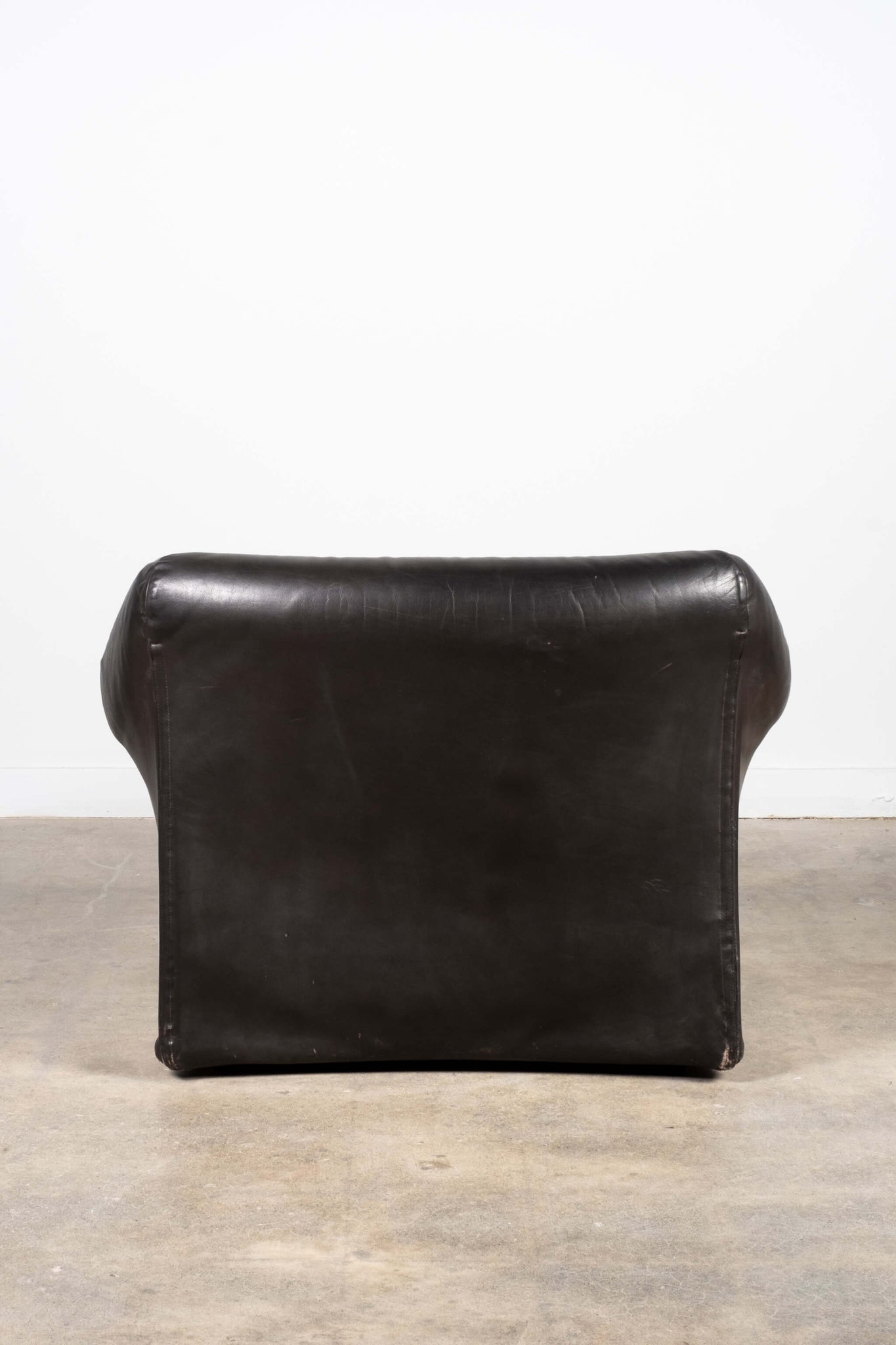 Vintage Black Leather Cassina Tentazione Armchair by Mario Bellini, back view