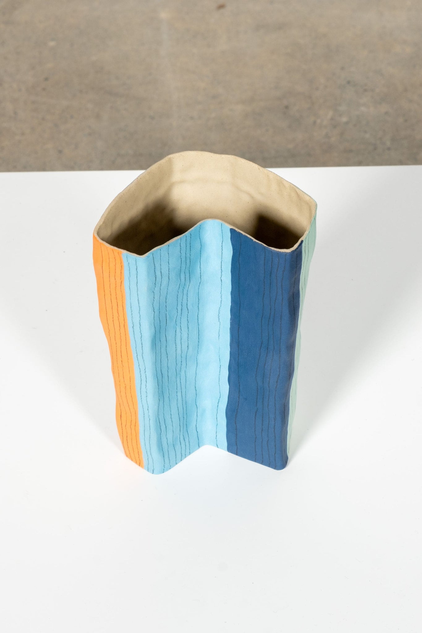Vase Claire - Medium, No. 2 Valérie Gutton | Bonne Choice