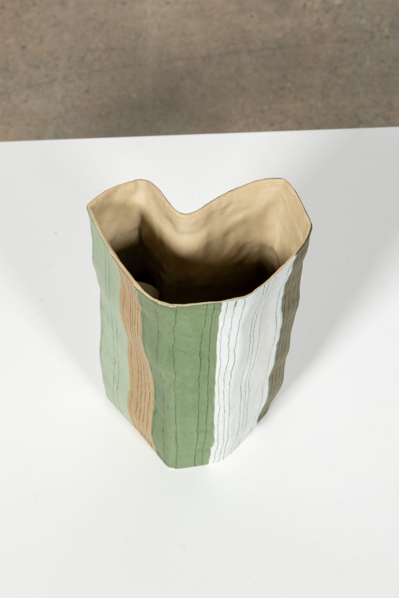 Vase Claire - Medium, No.4 Valérie Gutton | Bonne Choice