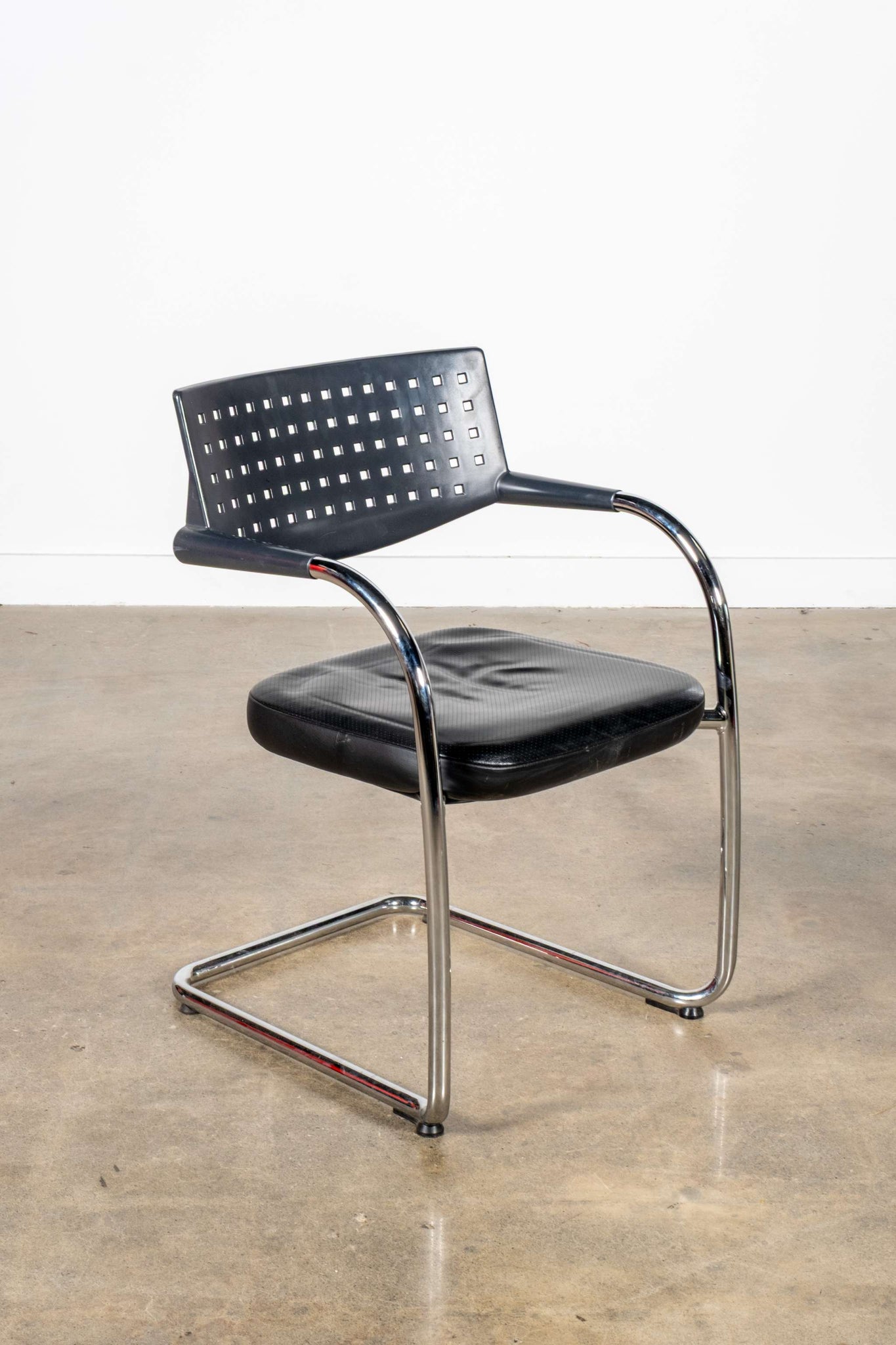 Pair of Visavis Chairs