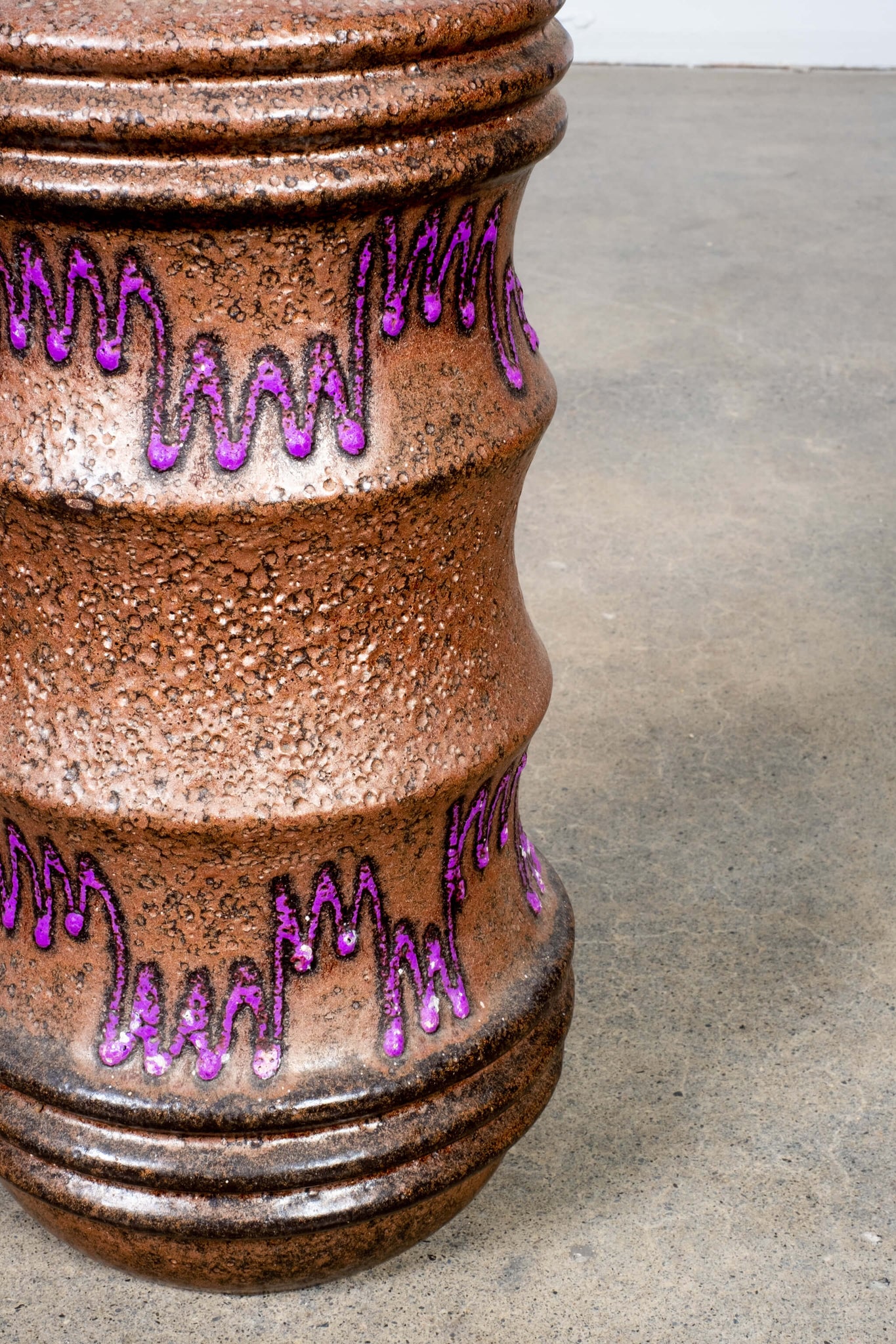 Vintage Brown & Purple Mid-Century Volcanic Vase, Large, close up