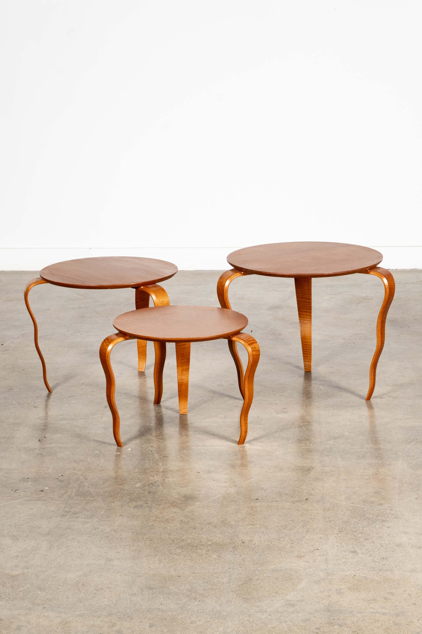 Set of 3 Wavy Legs Side Tables – Bonne Choice