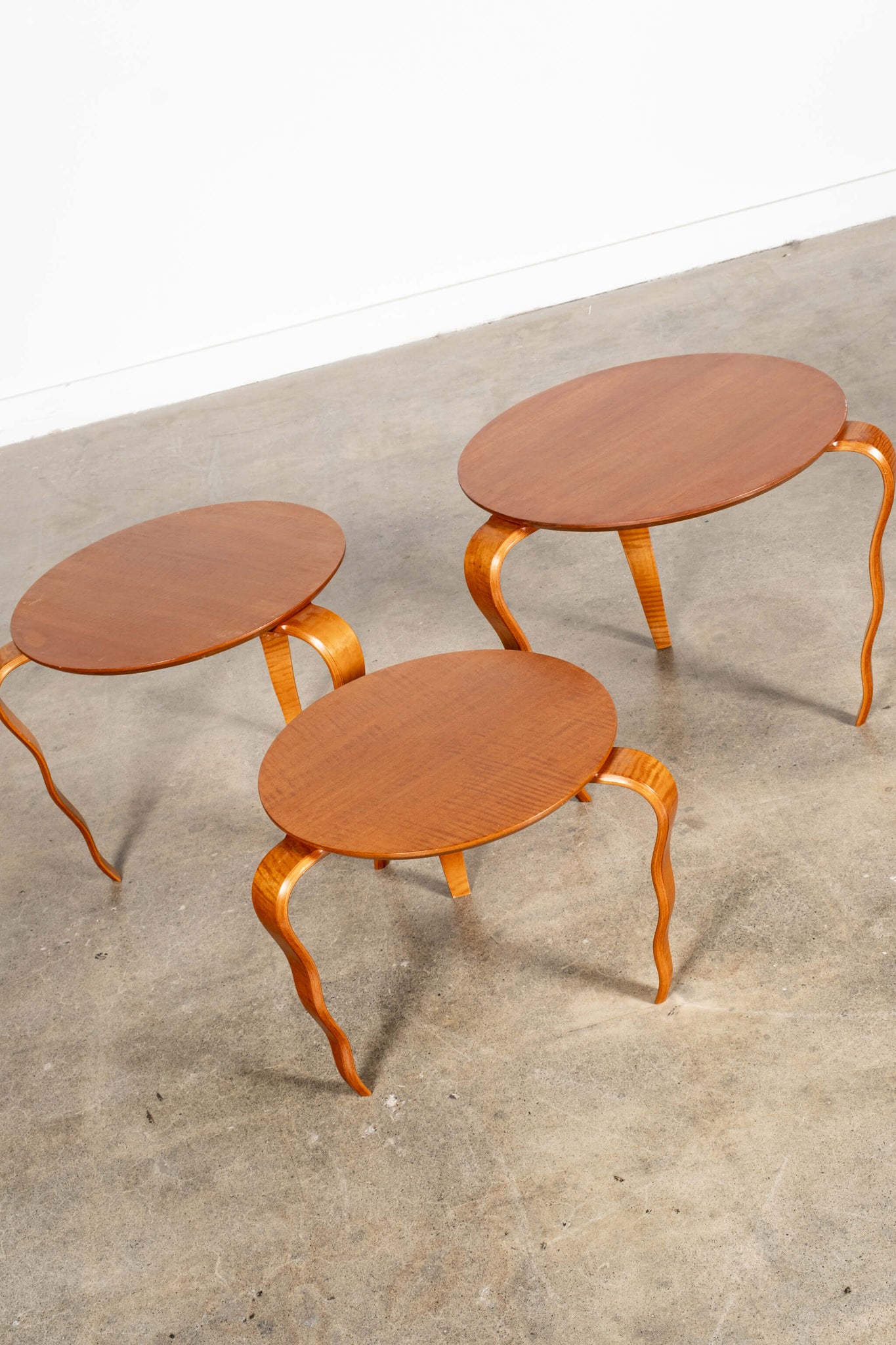 Bonne Choice - Set of 3 Wavy Legs Side Tables