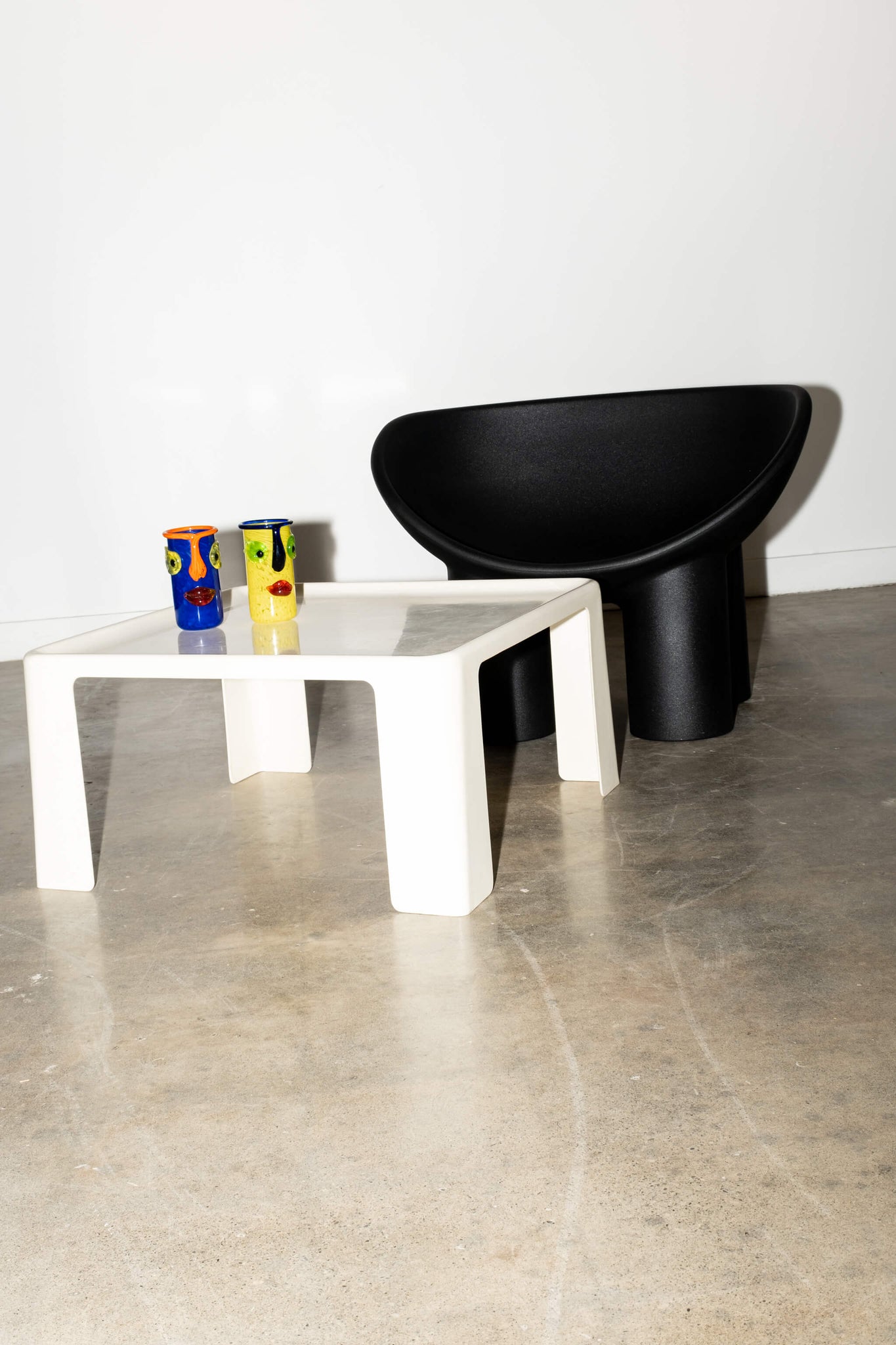 Bonne Choice - White Acrylic Side Table