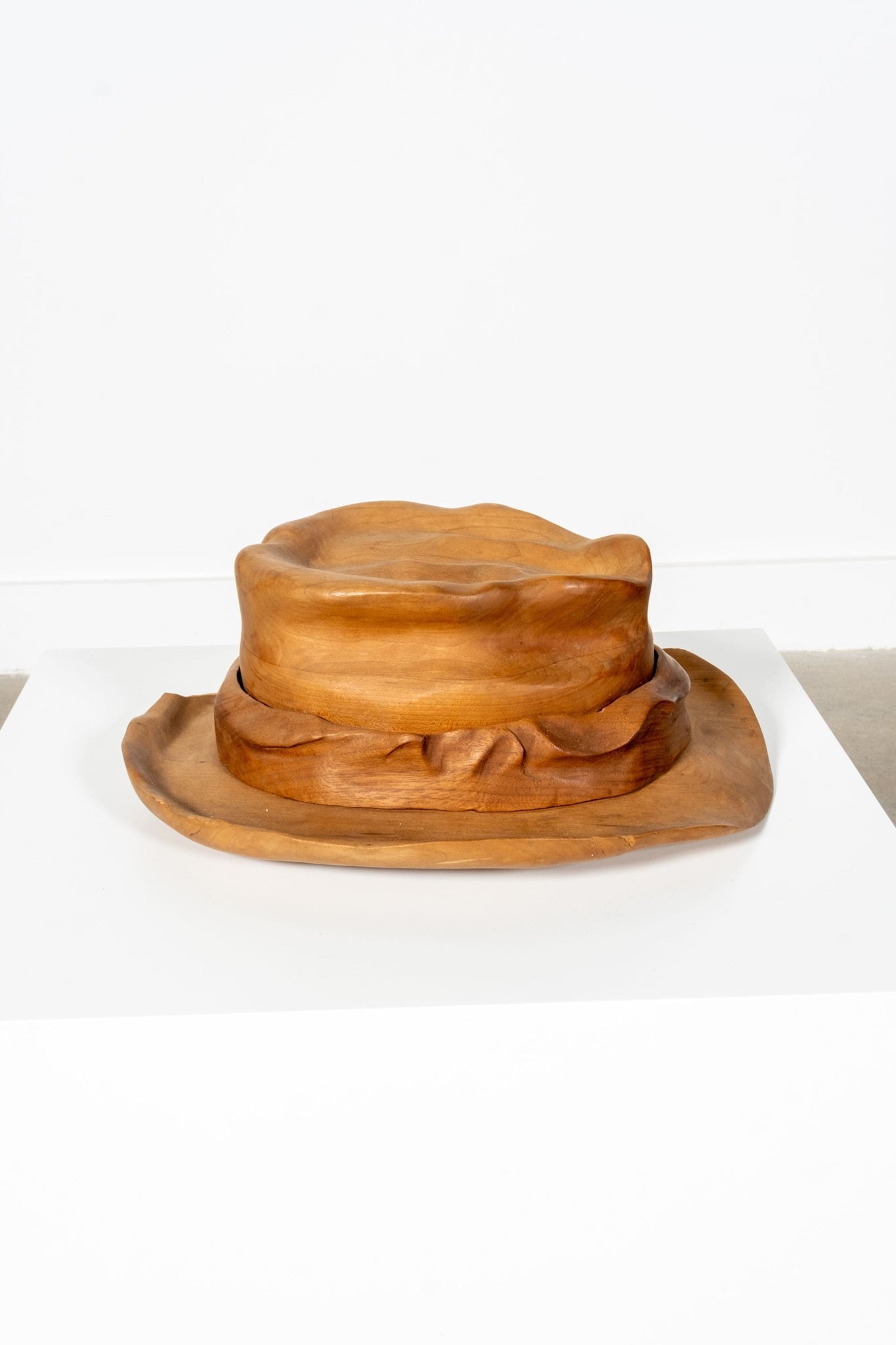 Vintage Carved Wood Hat | Bonne Choice