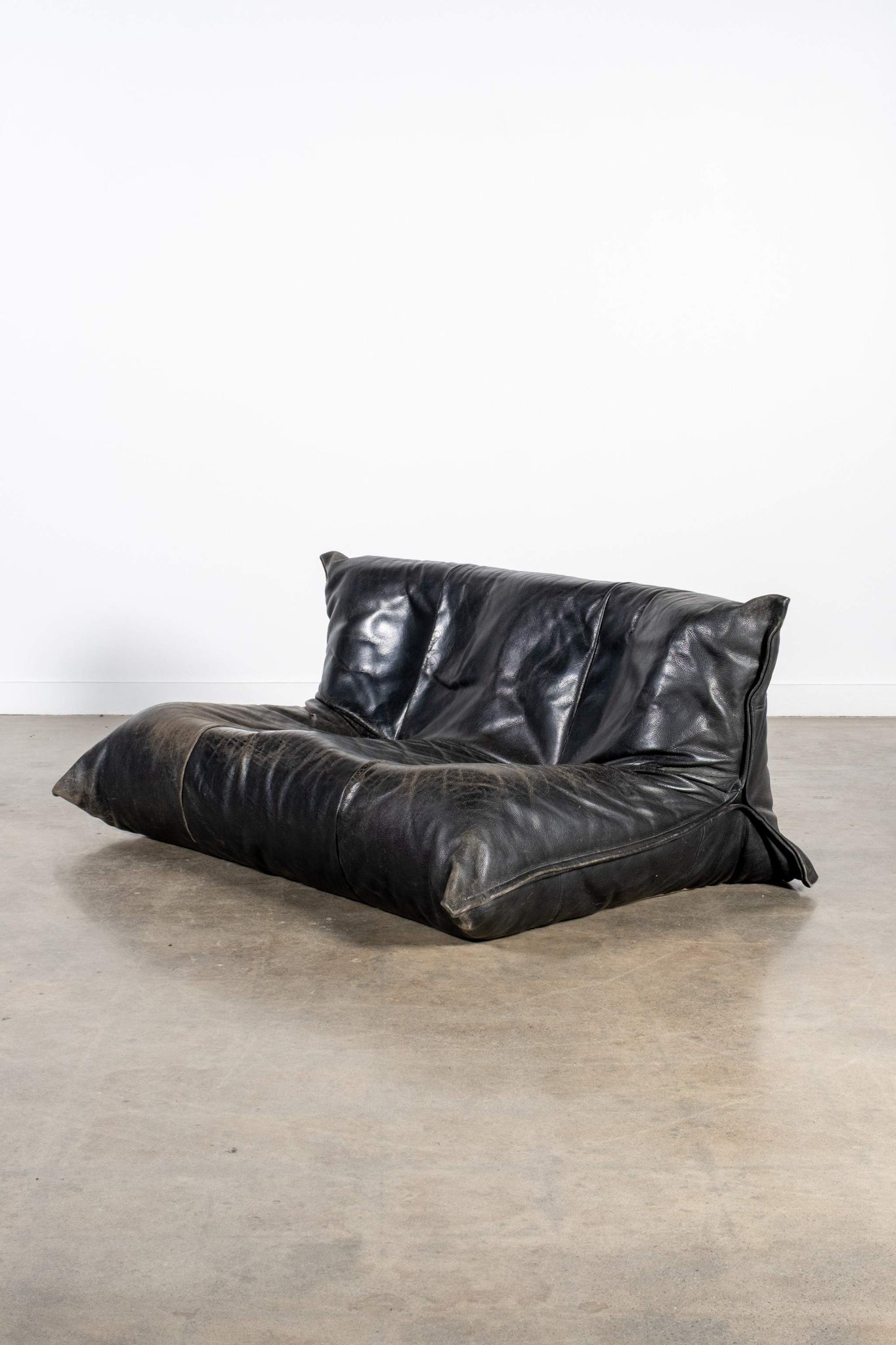 Yoko 2-Seater Sofa, Original Black Leather
