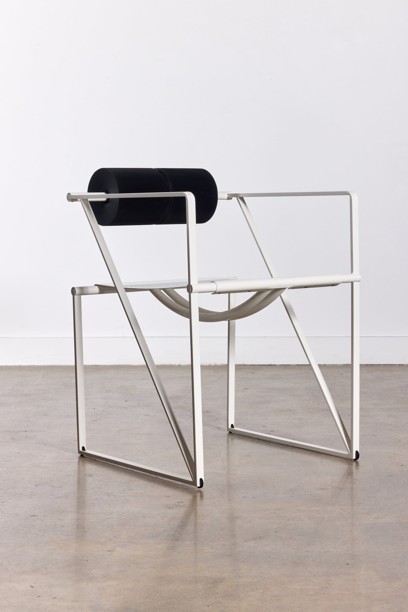 Seconda Chair Seconda Chair, White by Mario Botta for Alias | Bonne Choice