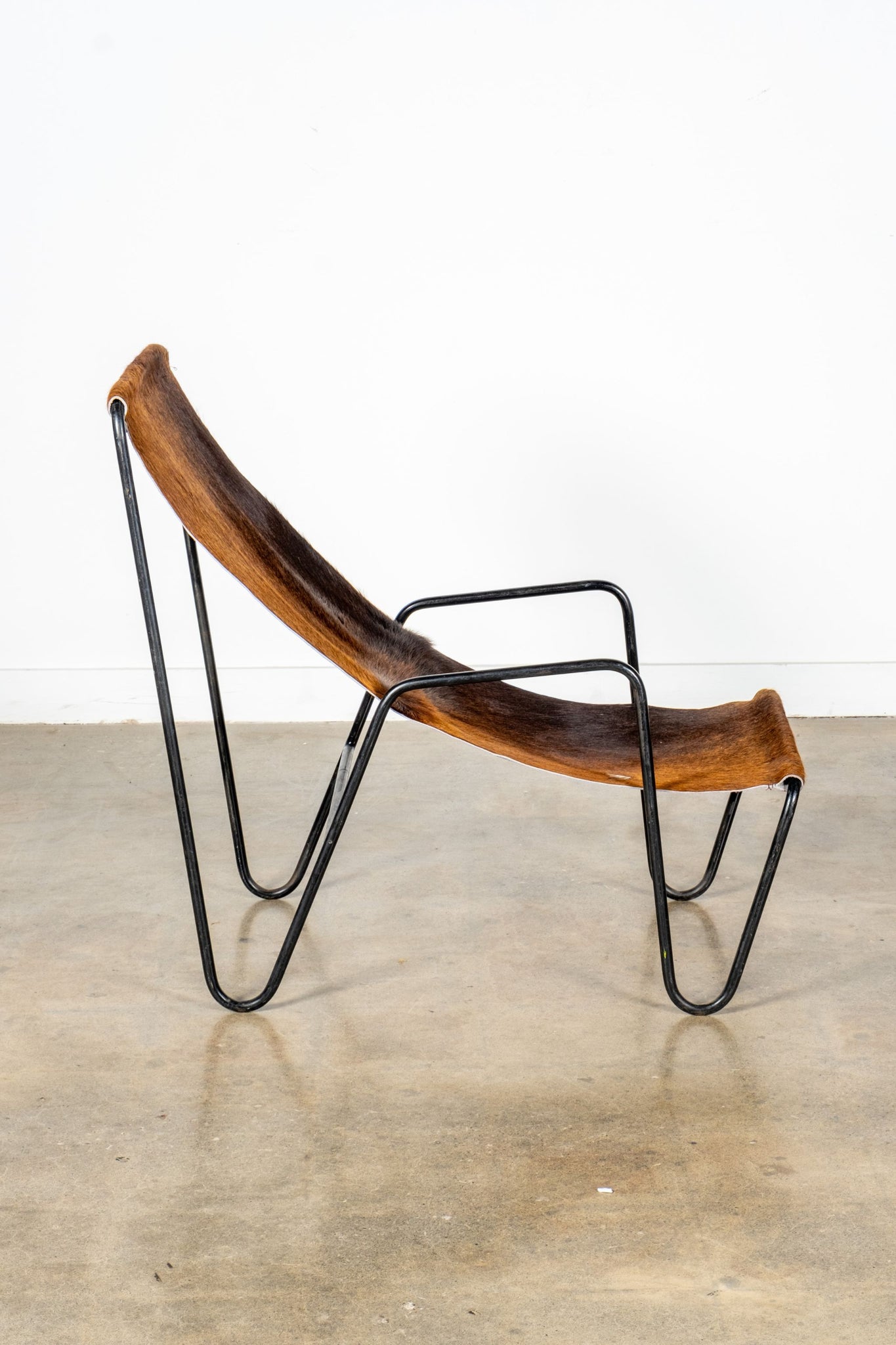 Vintage Black Wire And Hide Sling Chair In The Style Of Vernor Panton | Bonne Choice