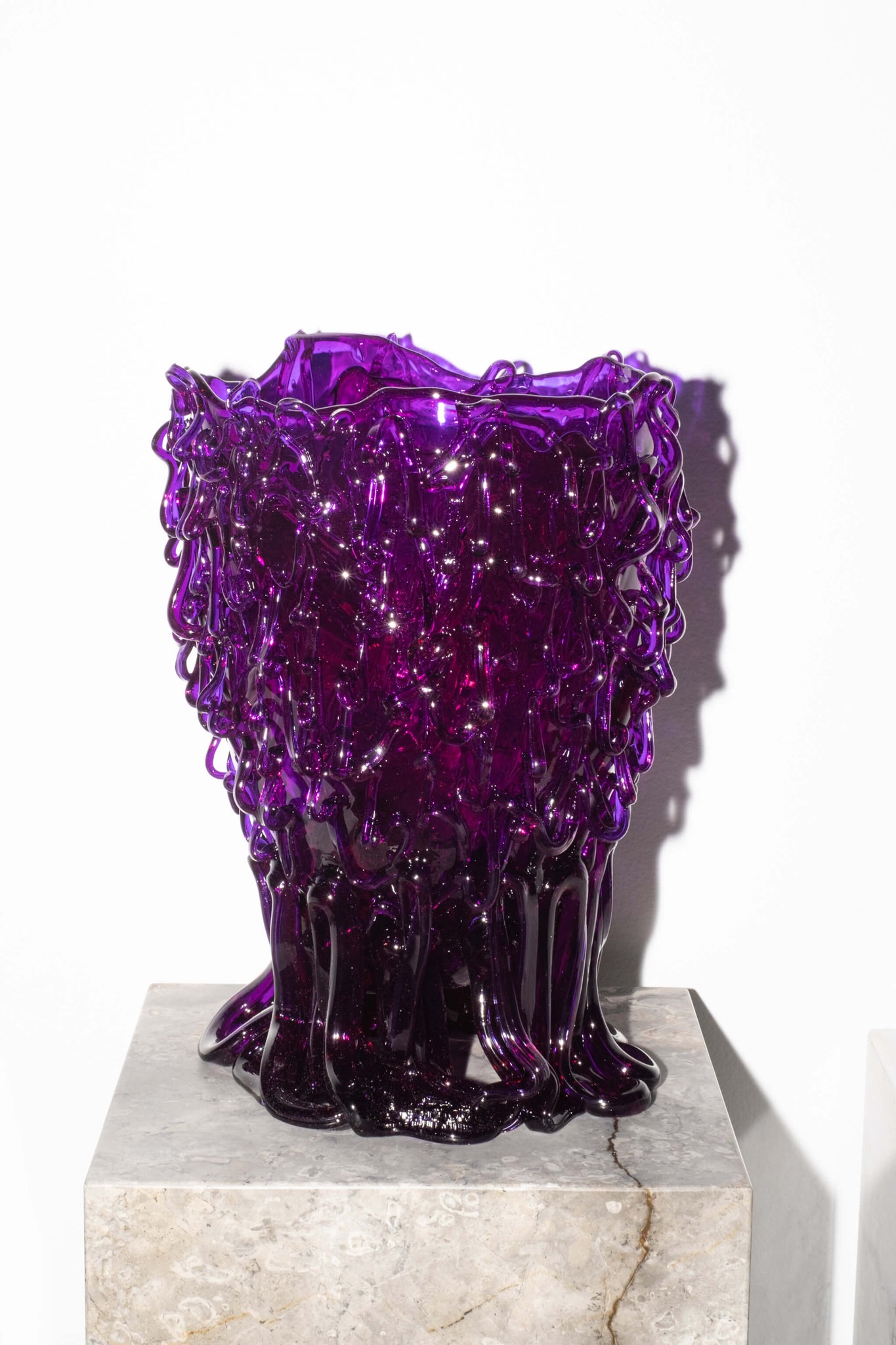 Clear Purple Large Resin Medusa Vase by Gaetano Pesce for Fish Design, front view