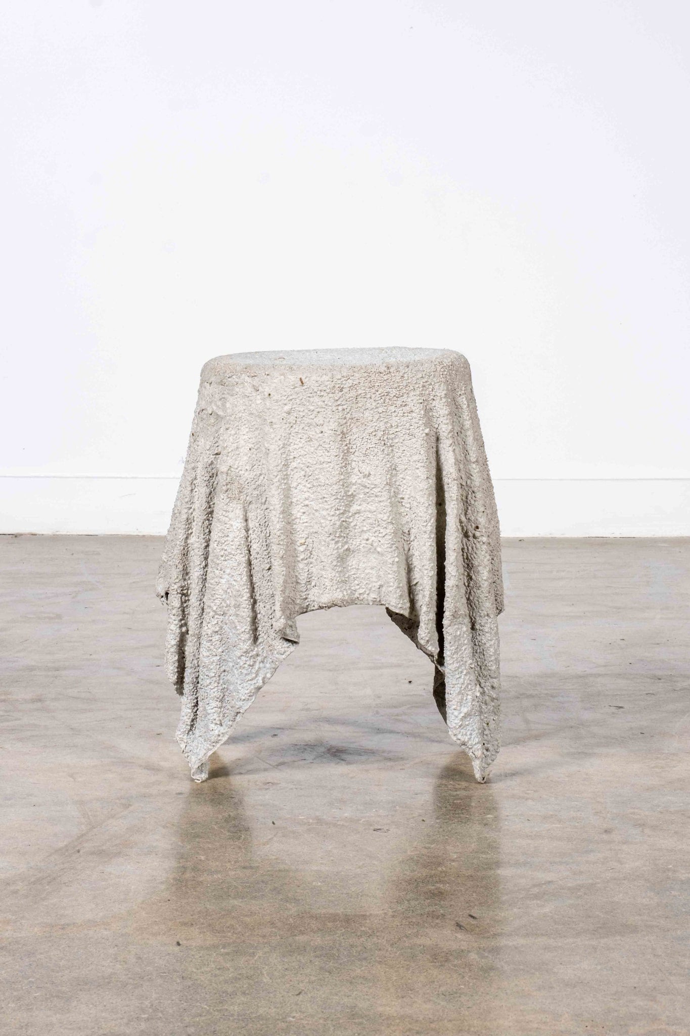 Ghost' Side Table 1 | Bonne Choice