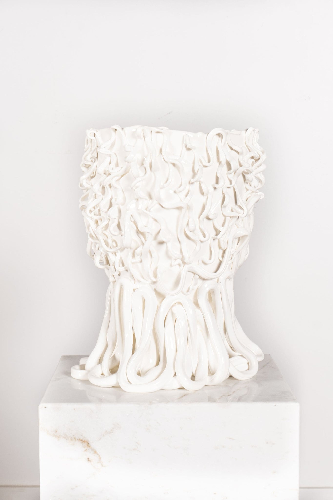 Corsi Medusa Vase L White | Bonne Choice