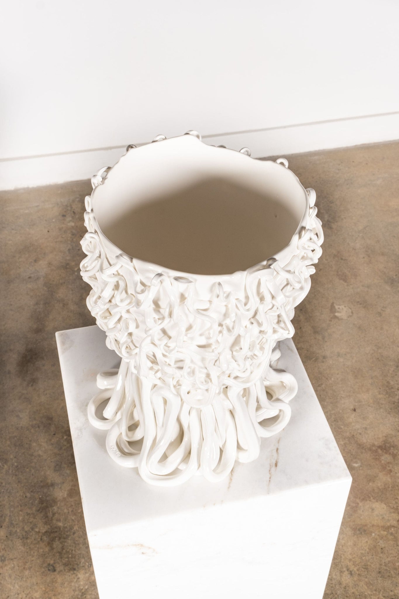 Corsi Medusa Vase L White | Bonne Choice