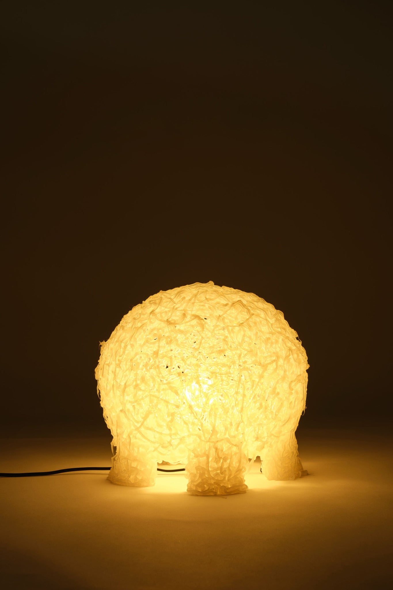 Meritalia "Edizioni del Pesce" Moss Lamp  / White | Bonne Choice