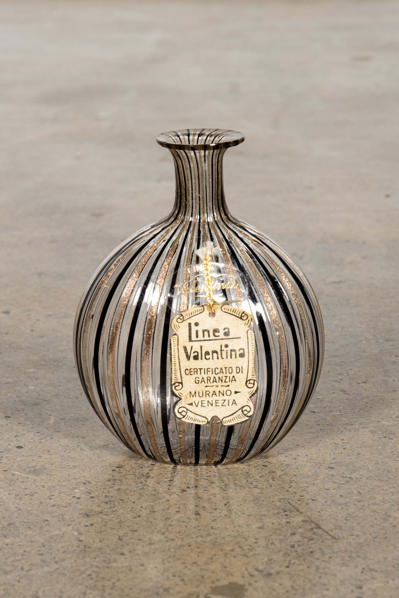 Bonne Choice - Murano glass perfume bottle bud vase