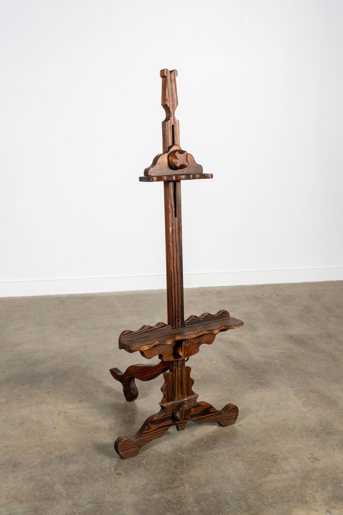 Vintage Swan Easel, Low | Bonne Choice