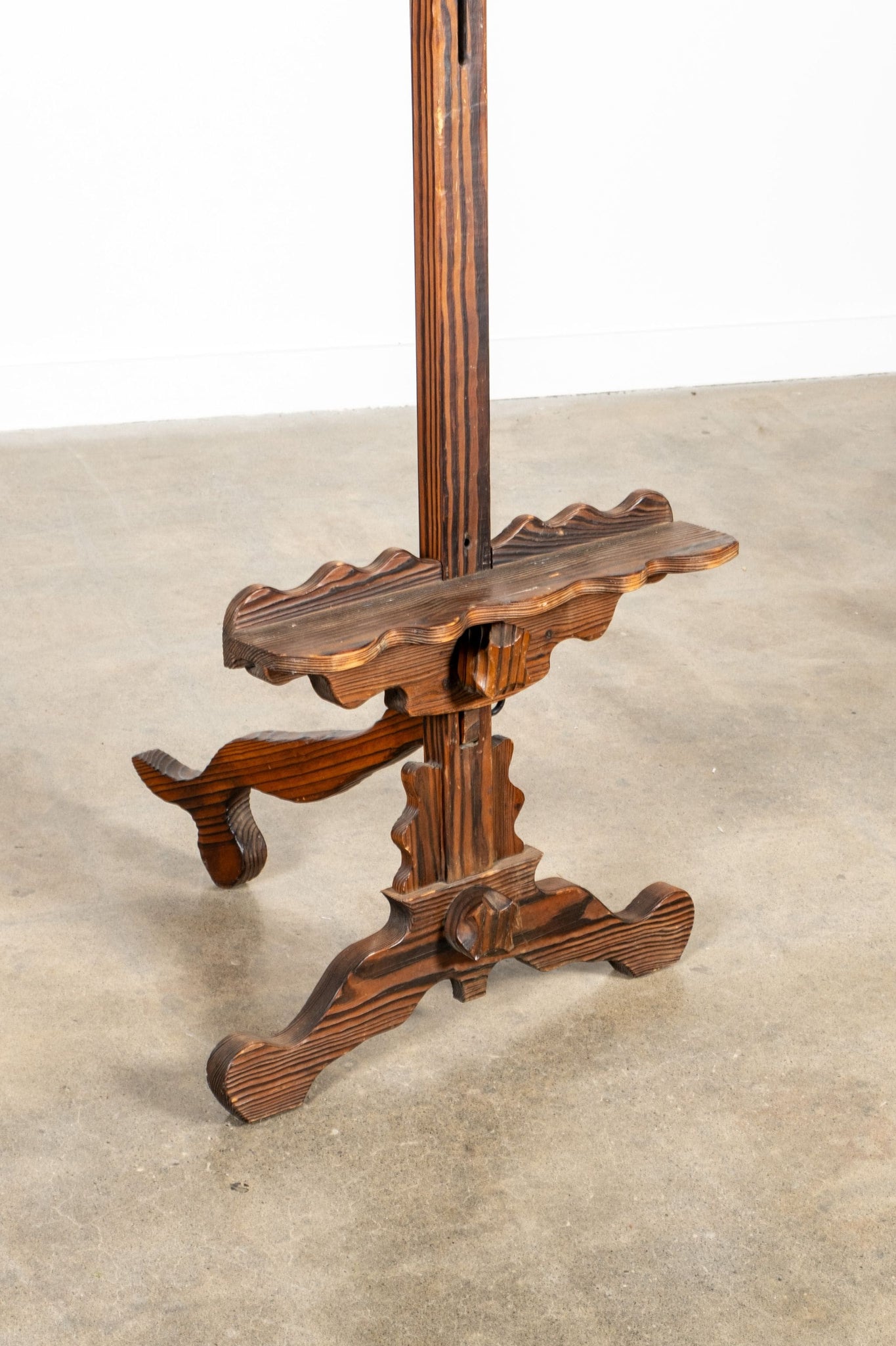 Vintage Swan Easel, Low | Bonne Choice