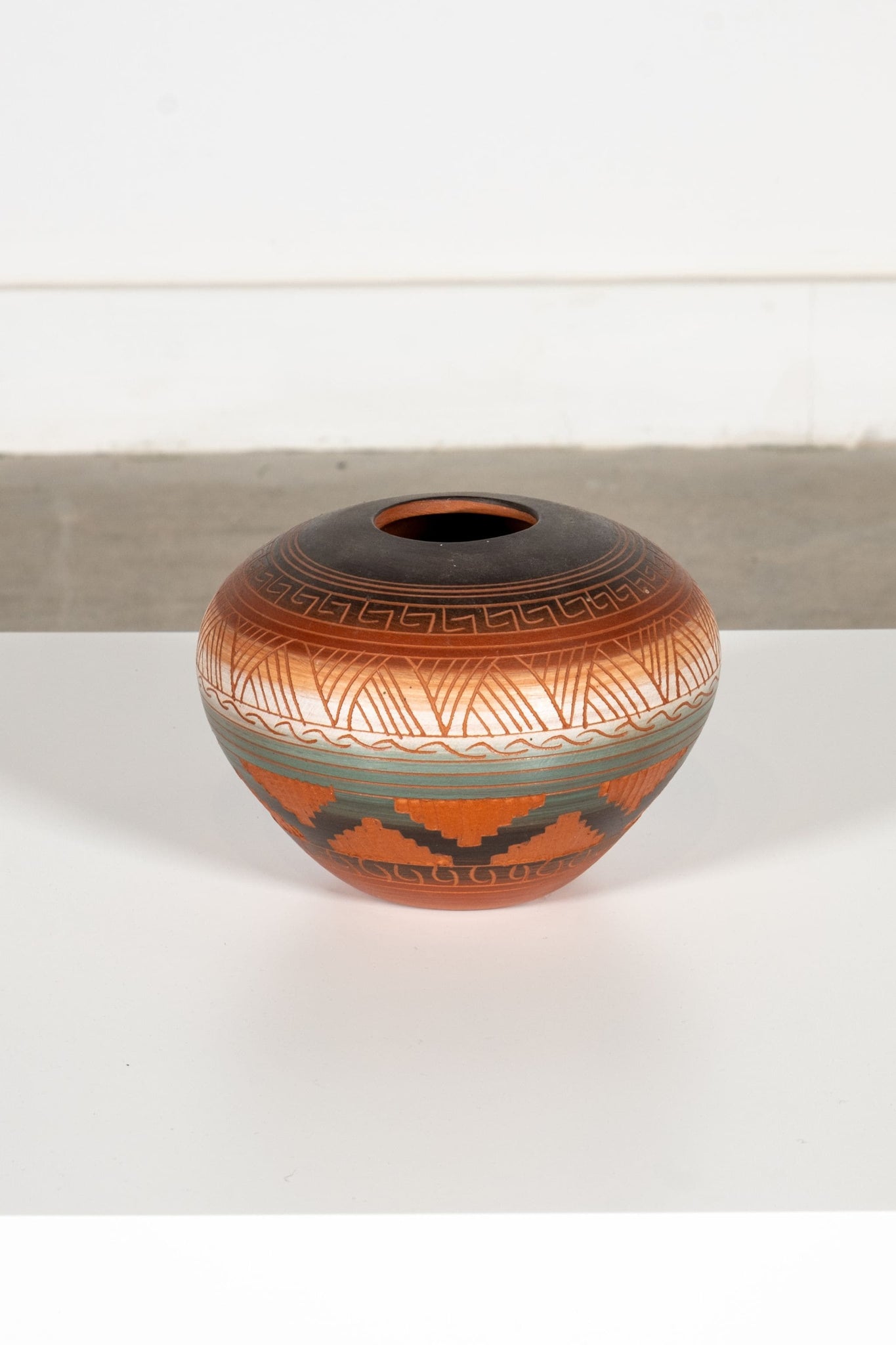 Unglazed Carved Bowl 1 | Bonne Choice